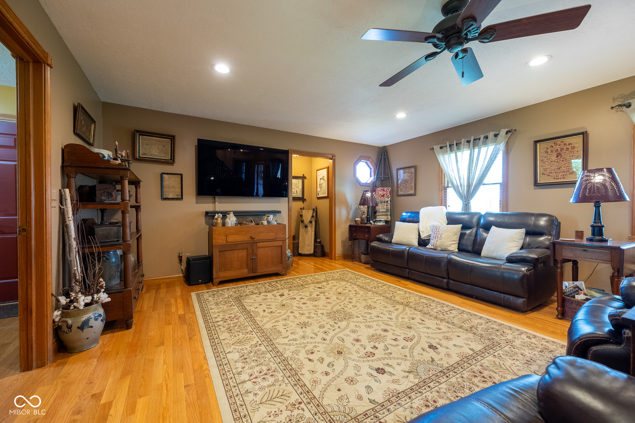 2221 W County Road 500 N
