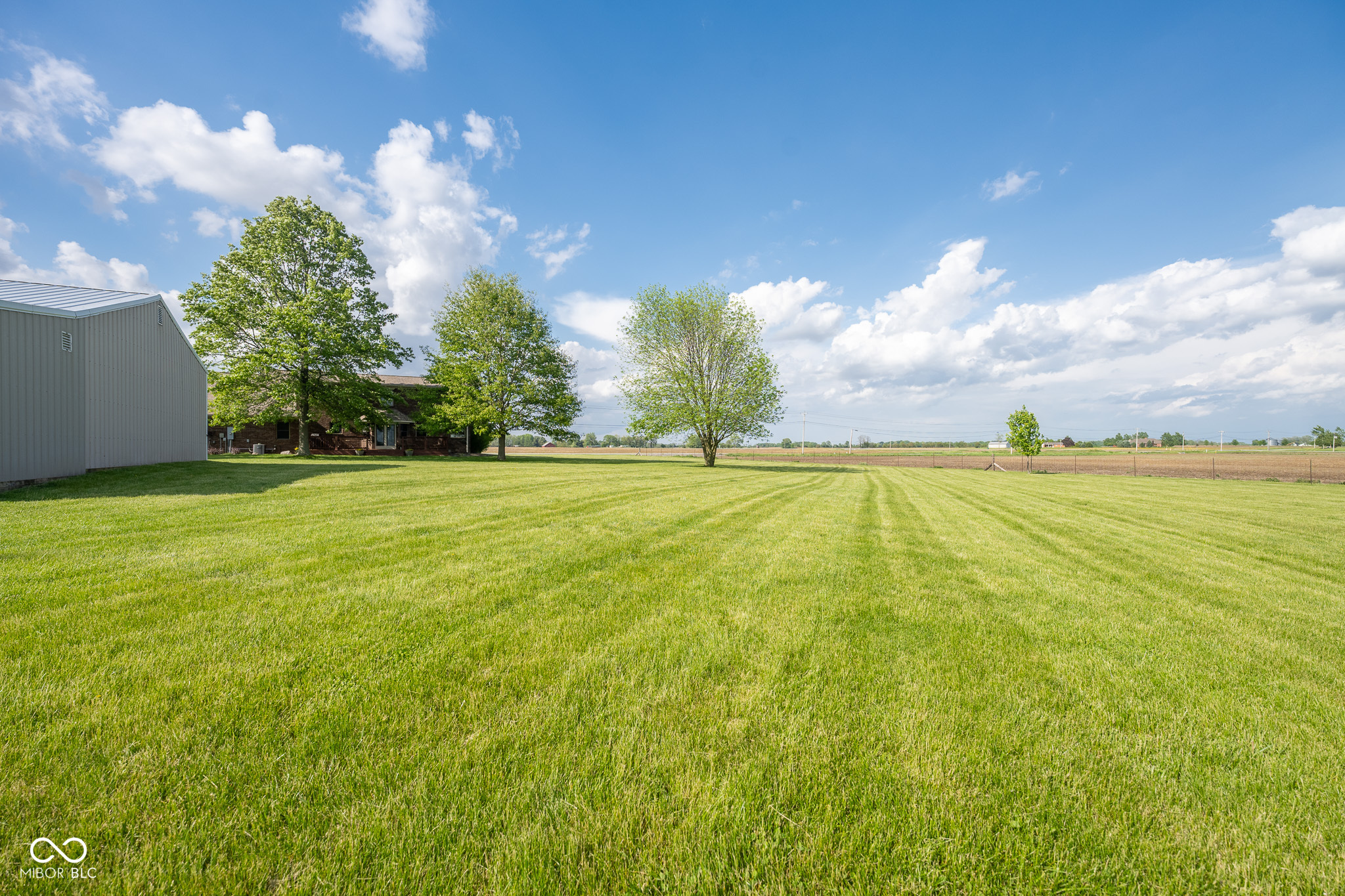 2221 W County Road 500 N