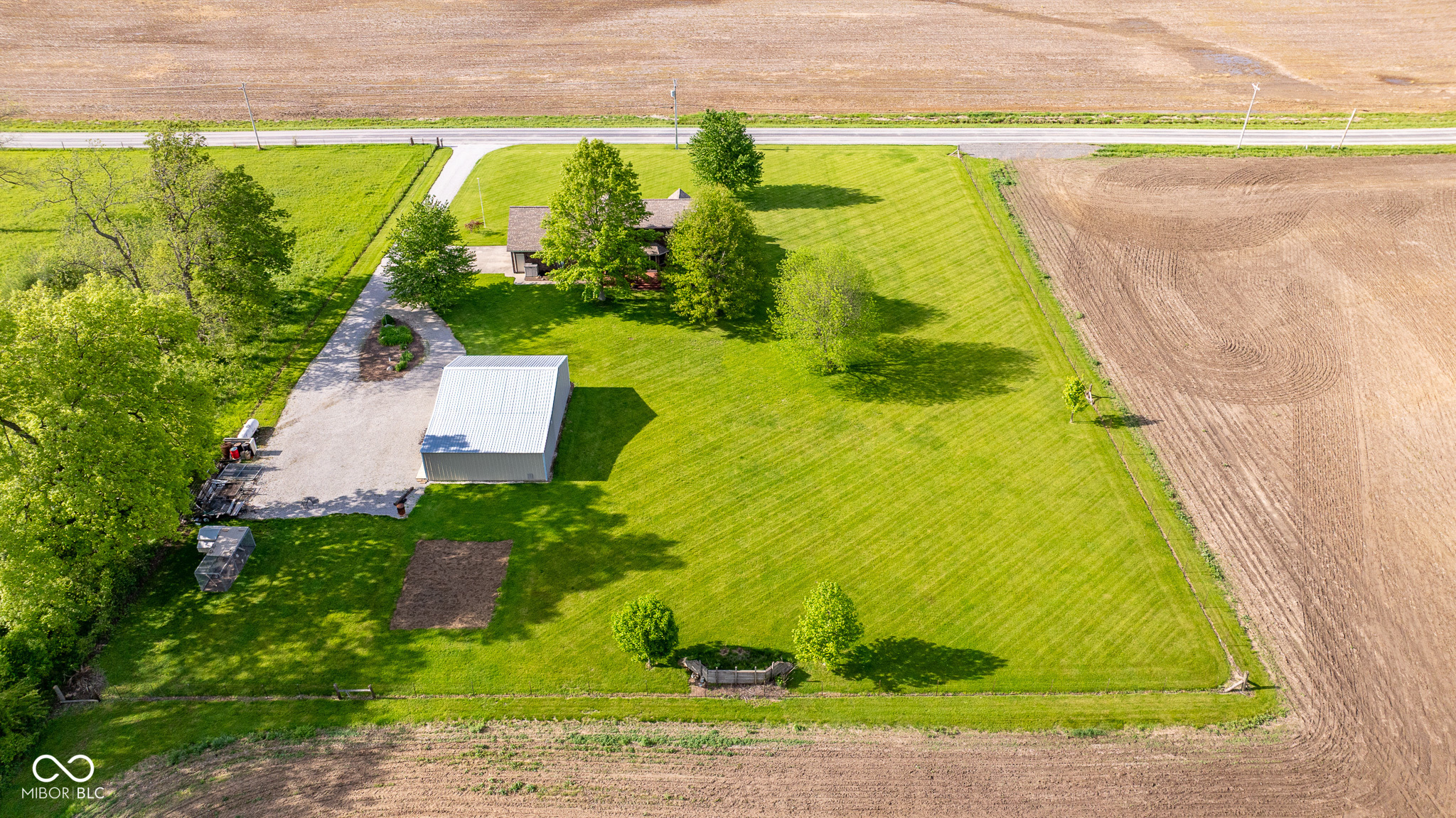 2221 W County Road 500 N