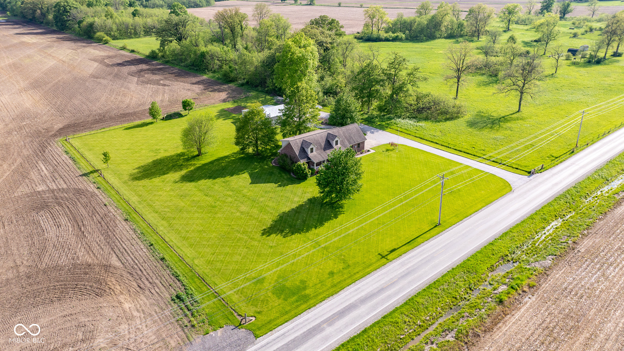 2221 W County Road 500 N