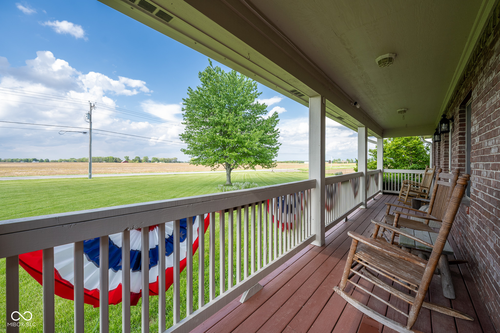 2221 W County Road 500 N