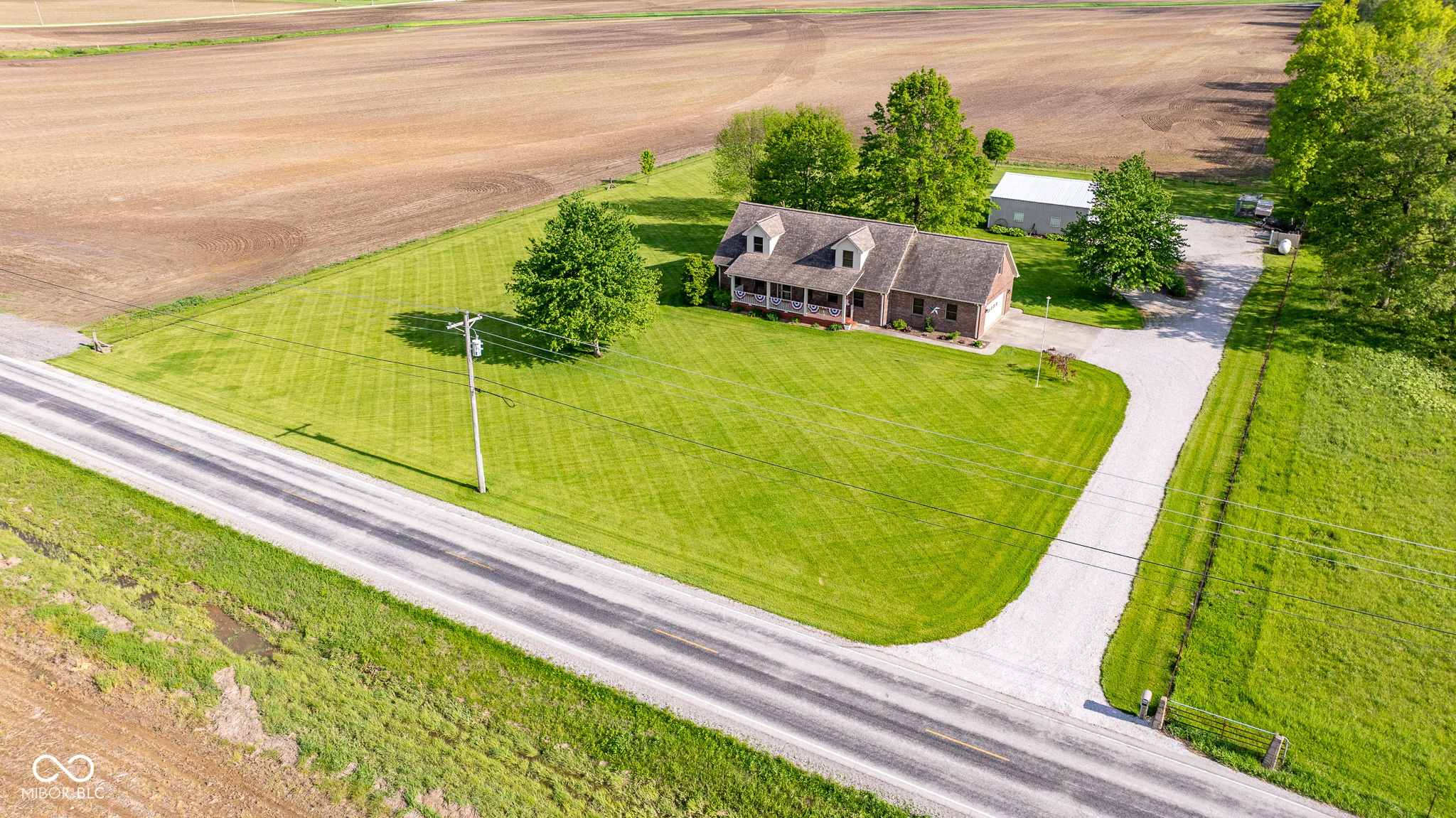 2221 W County Road 500 N