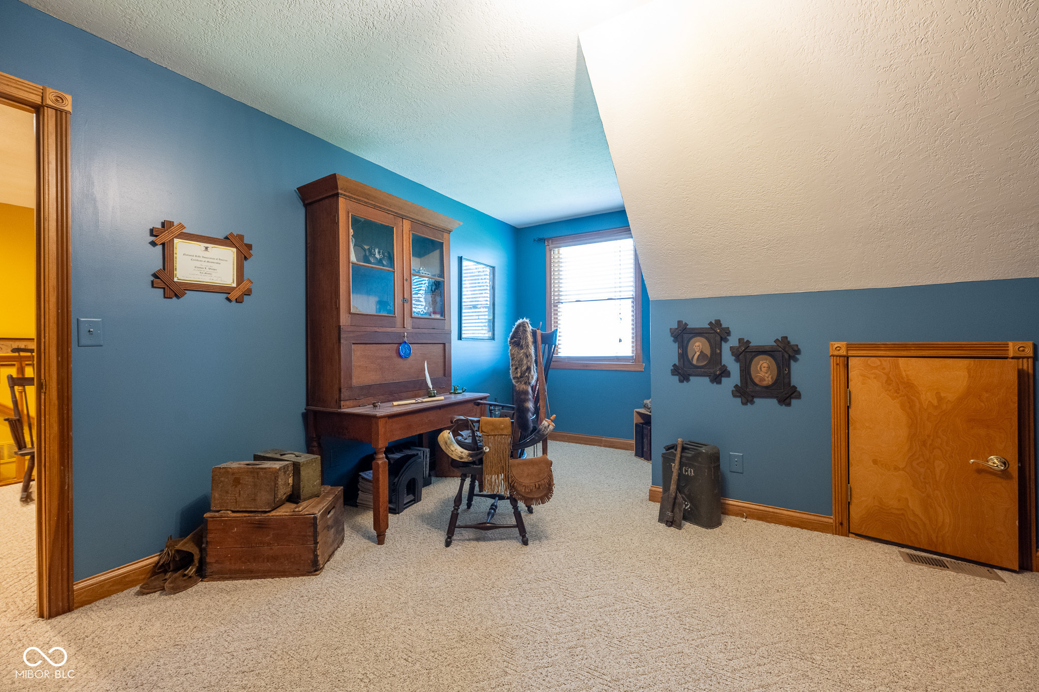 2221 W County Road 500 N