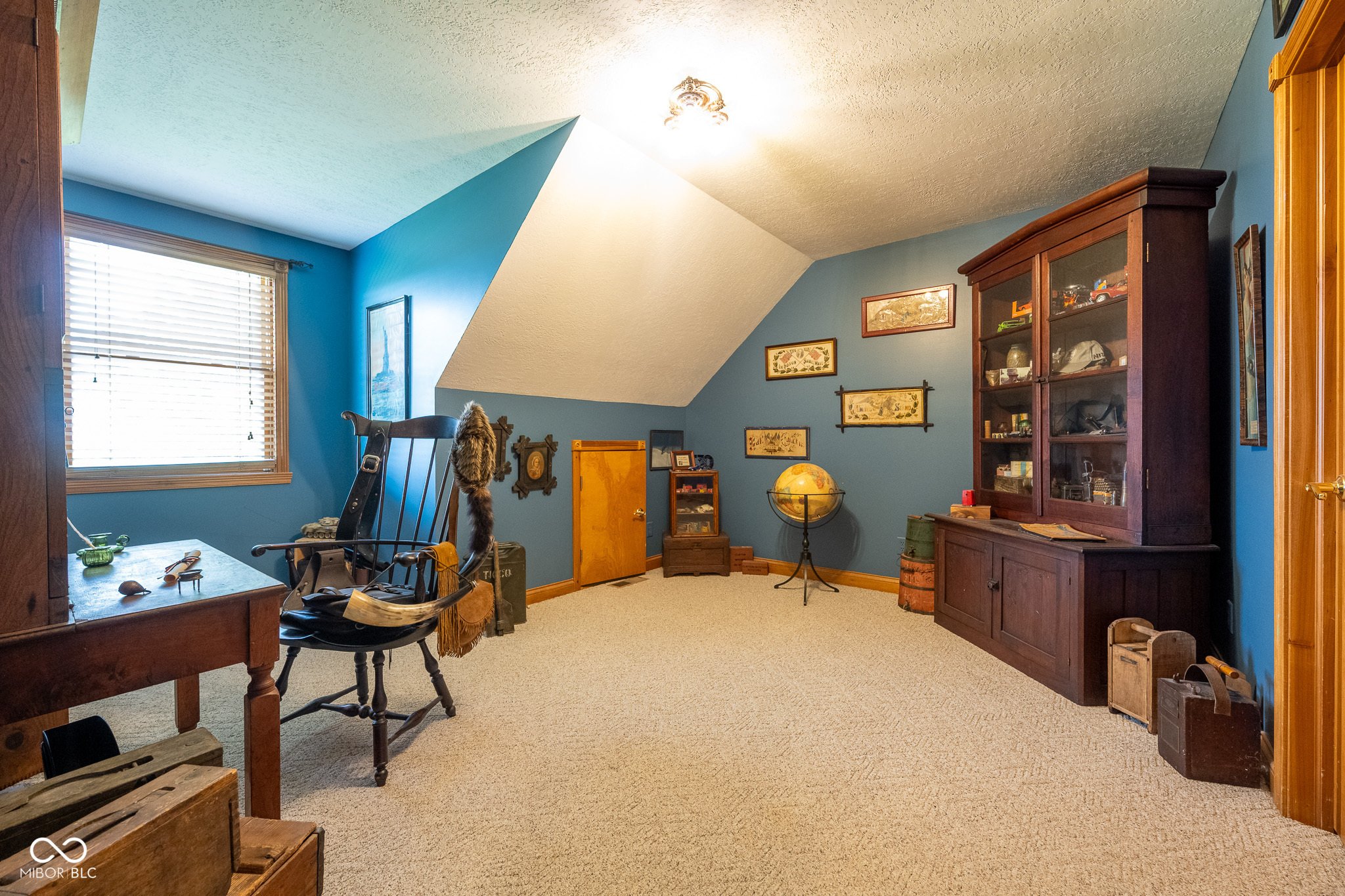 2221 W County Road 500 N