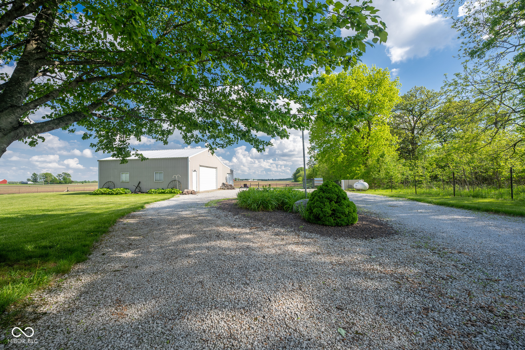 2221 W County Road 500 N