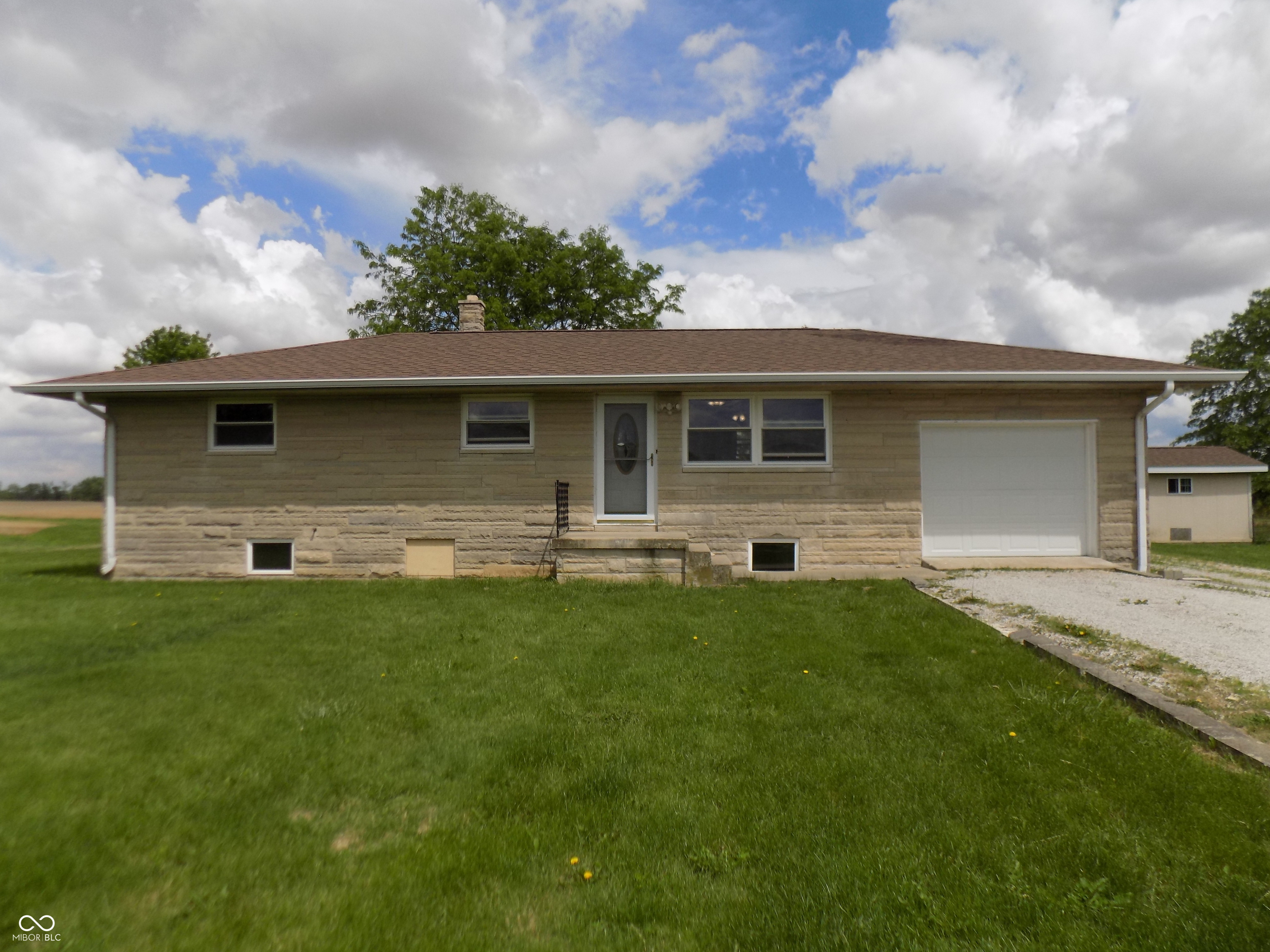 9739 S County Road 825 E