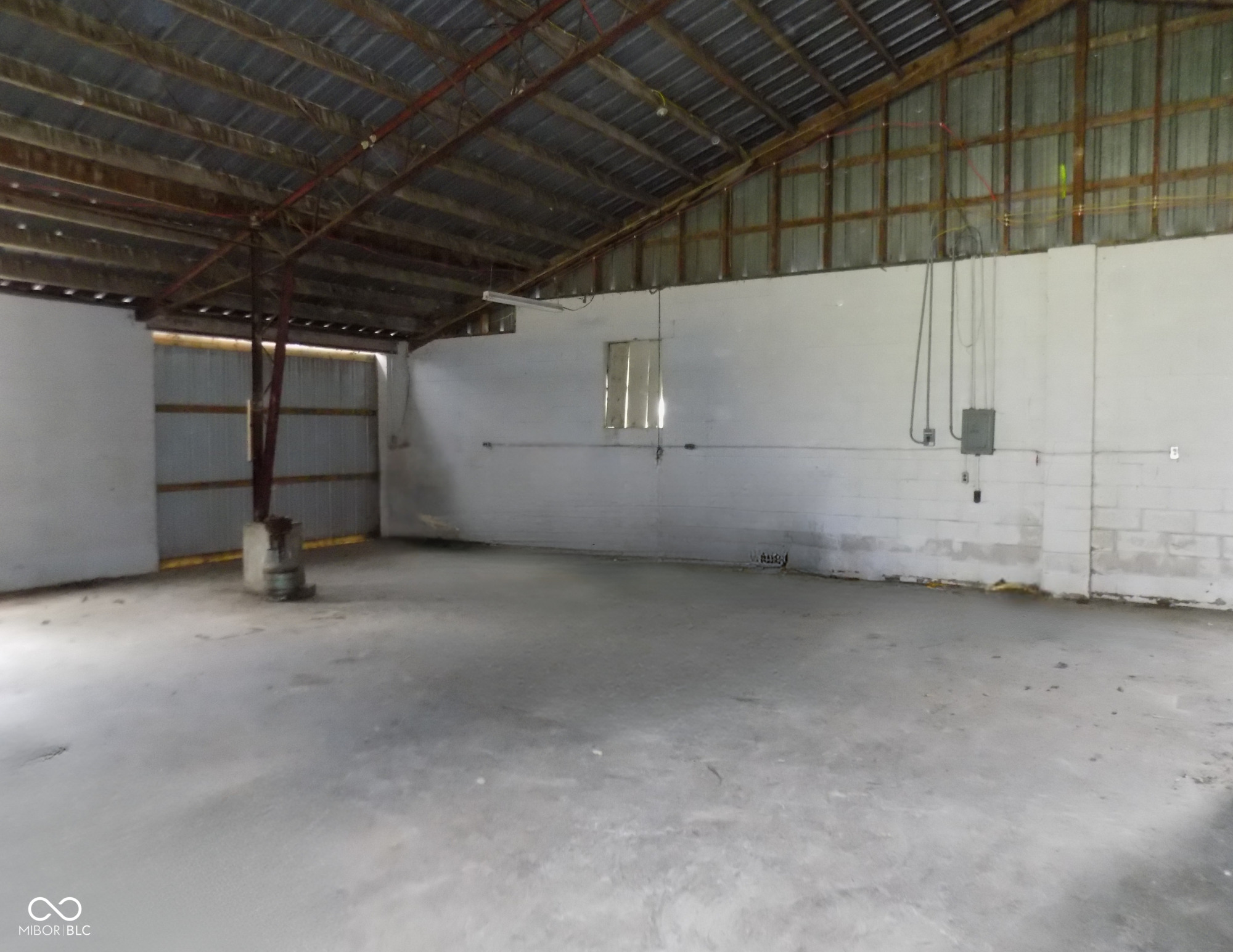 9739 S County Road 825 E