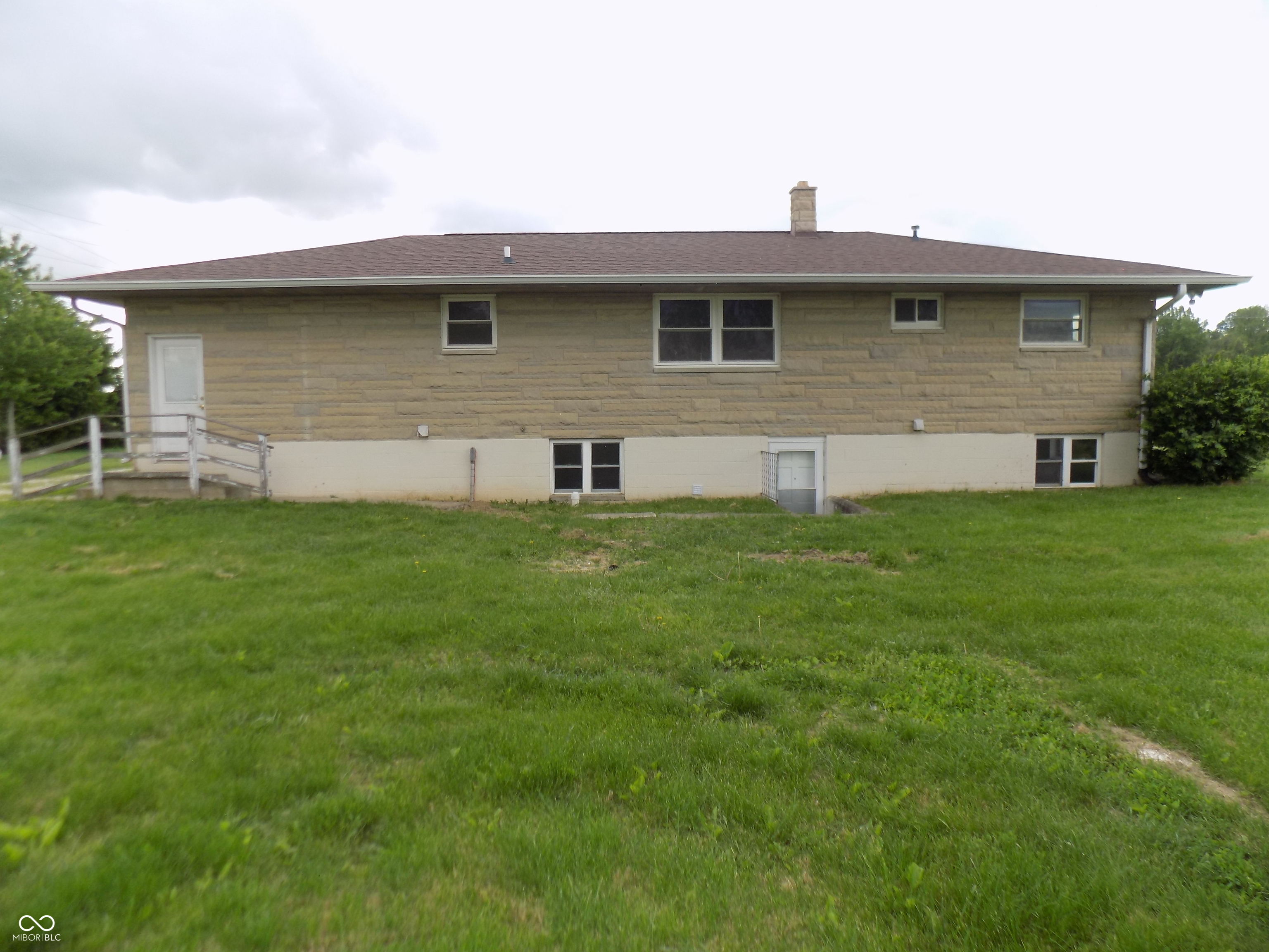 9739 S County Road 825 E