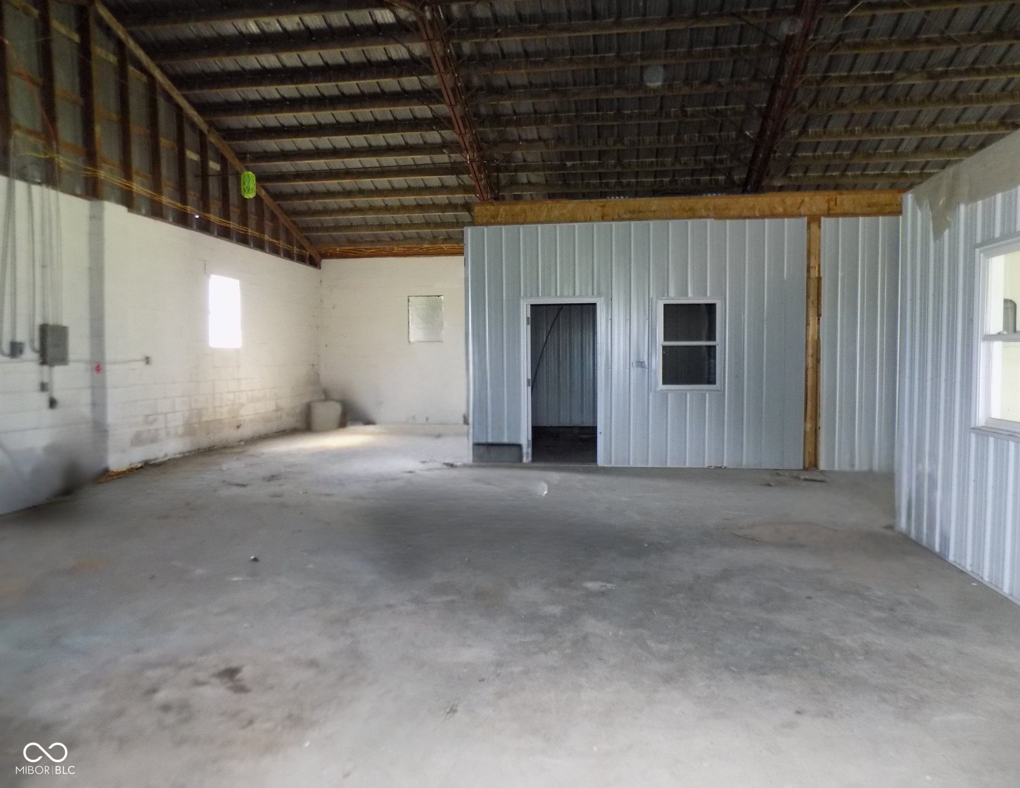 9739 S County Road 825 E