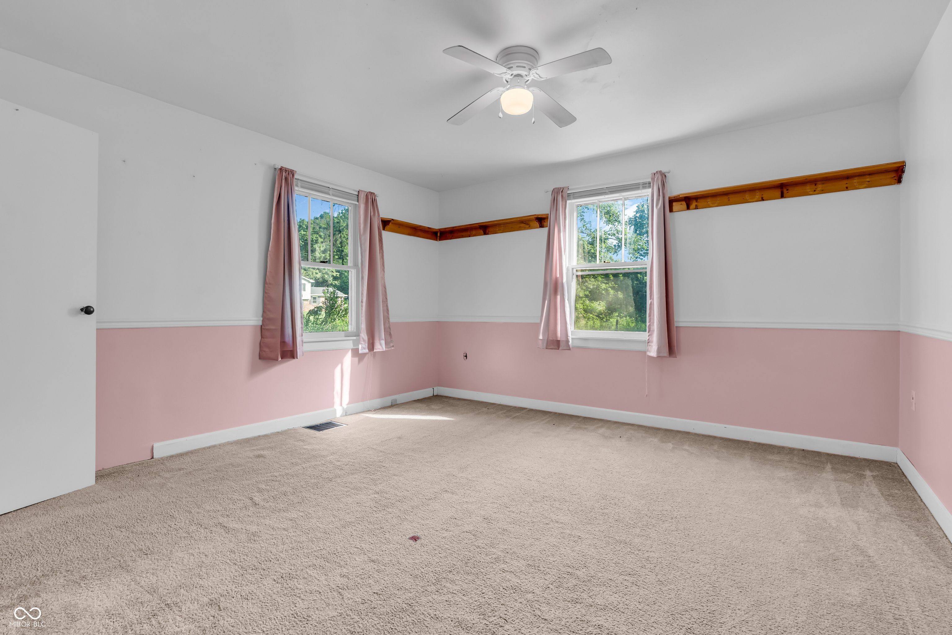 7075 S County Road 445 W