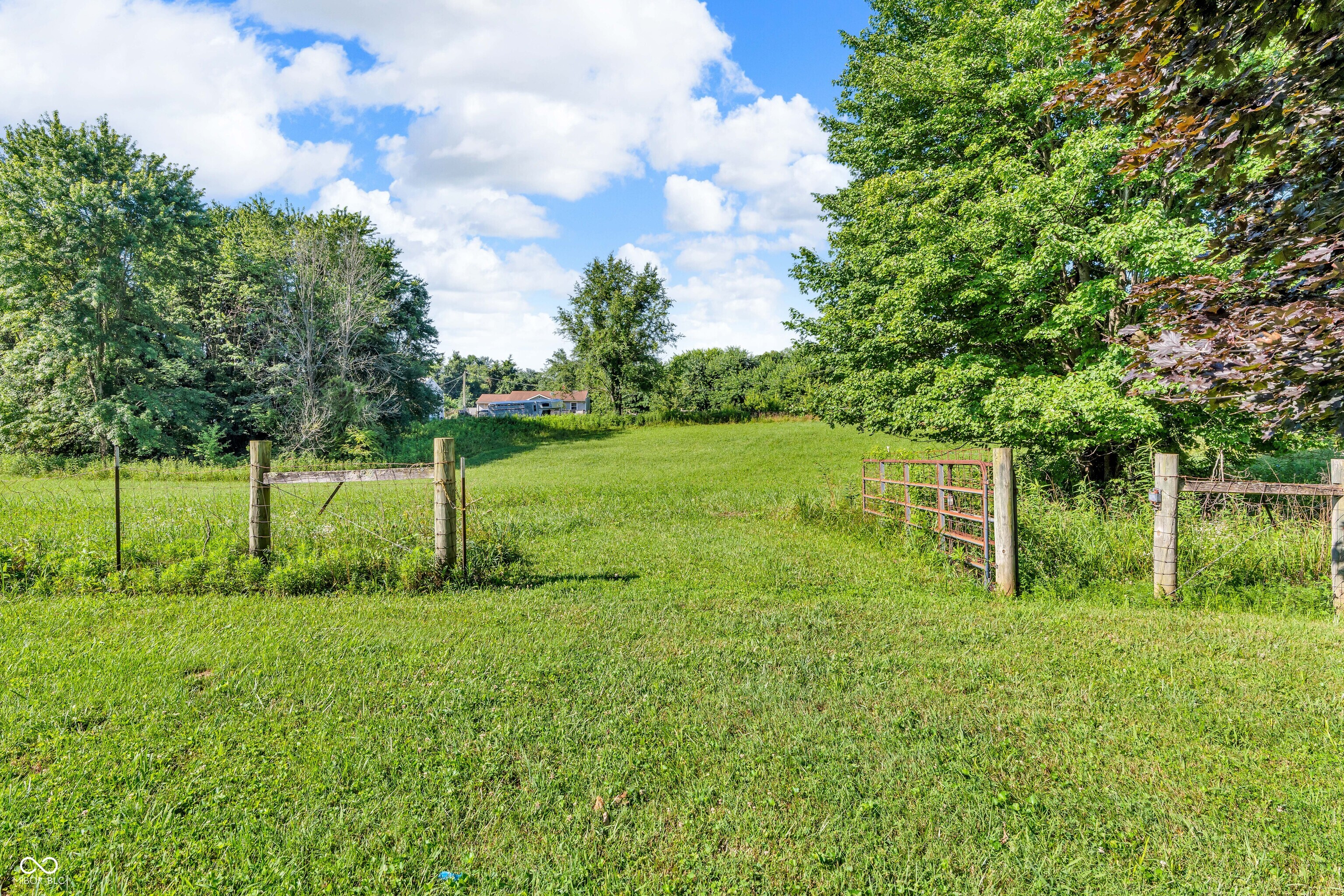 7075 S County Road 445 W