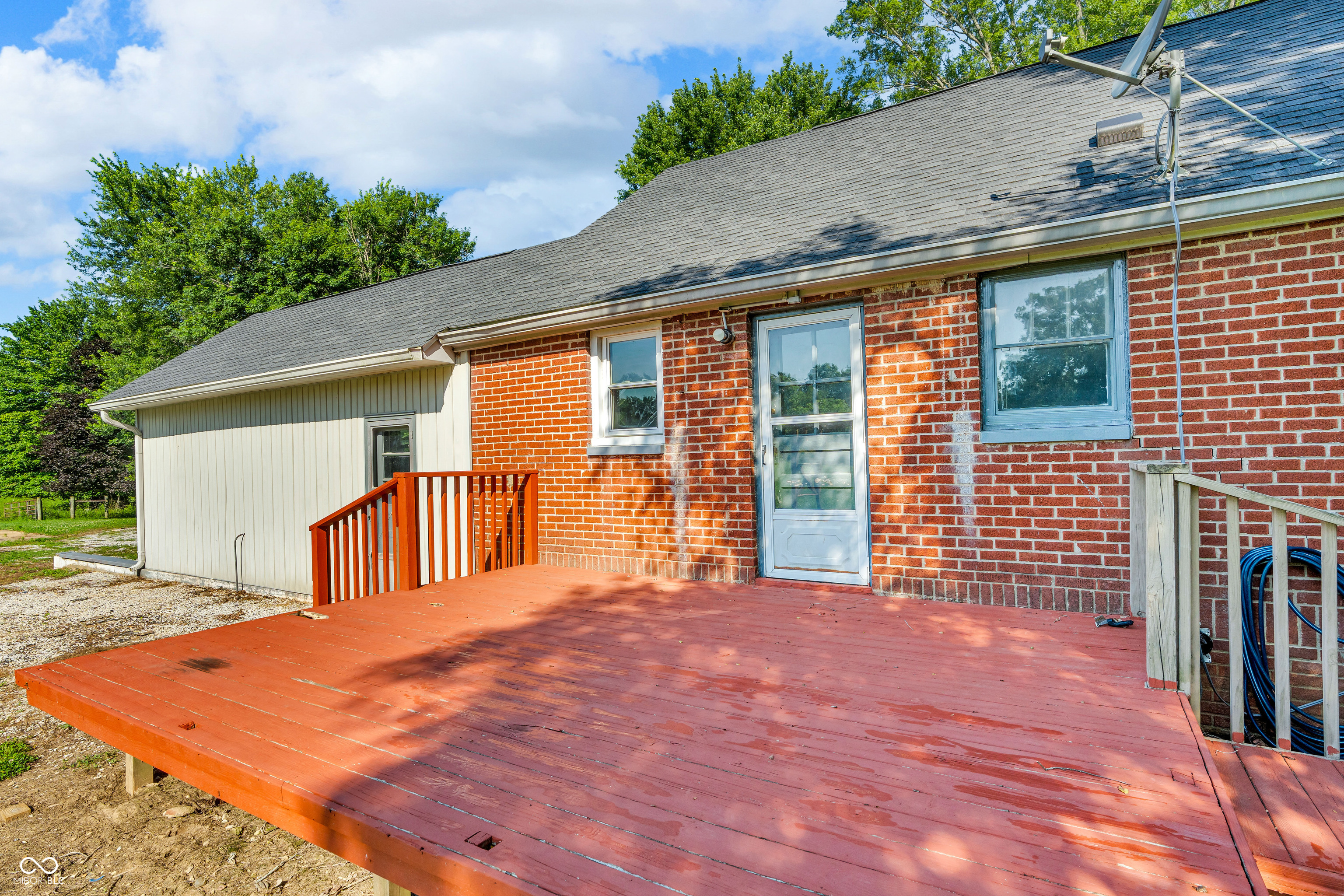 7075 S County Road 445 W