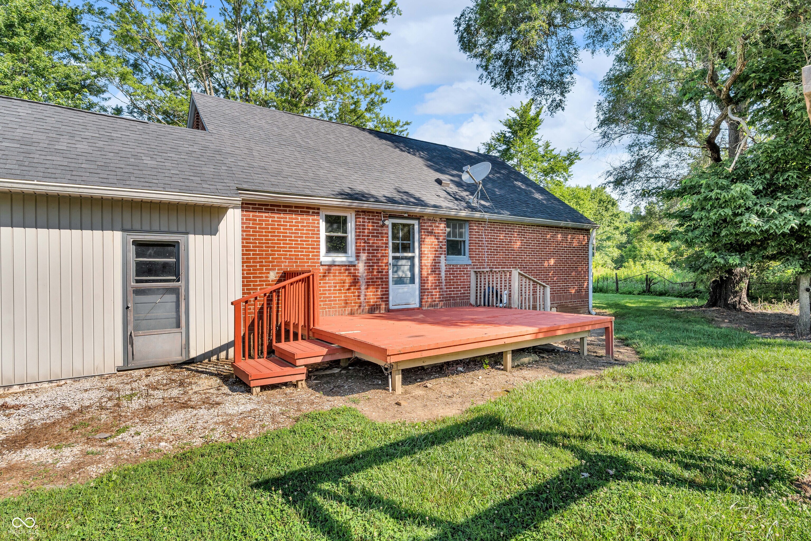 7075 S County Road 445 W