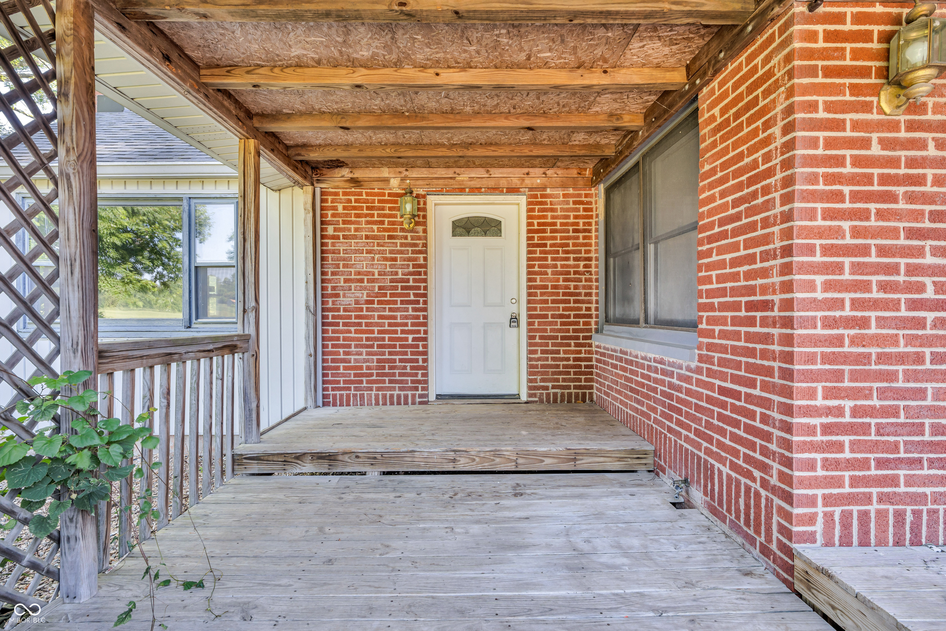 7075 S County Road 445 W