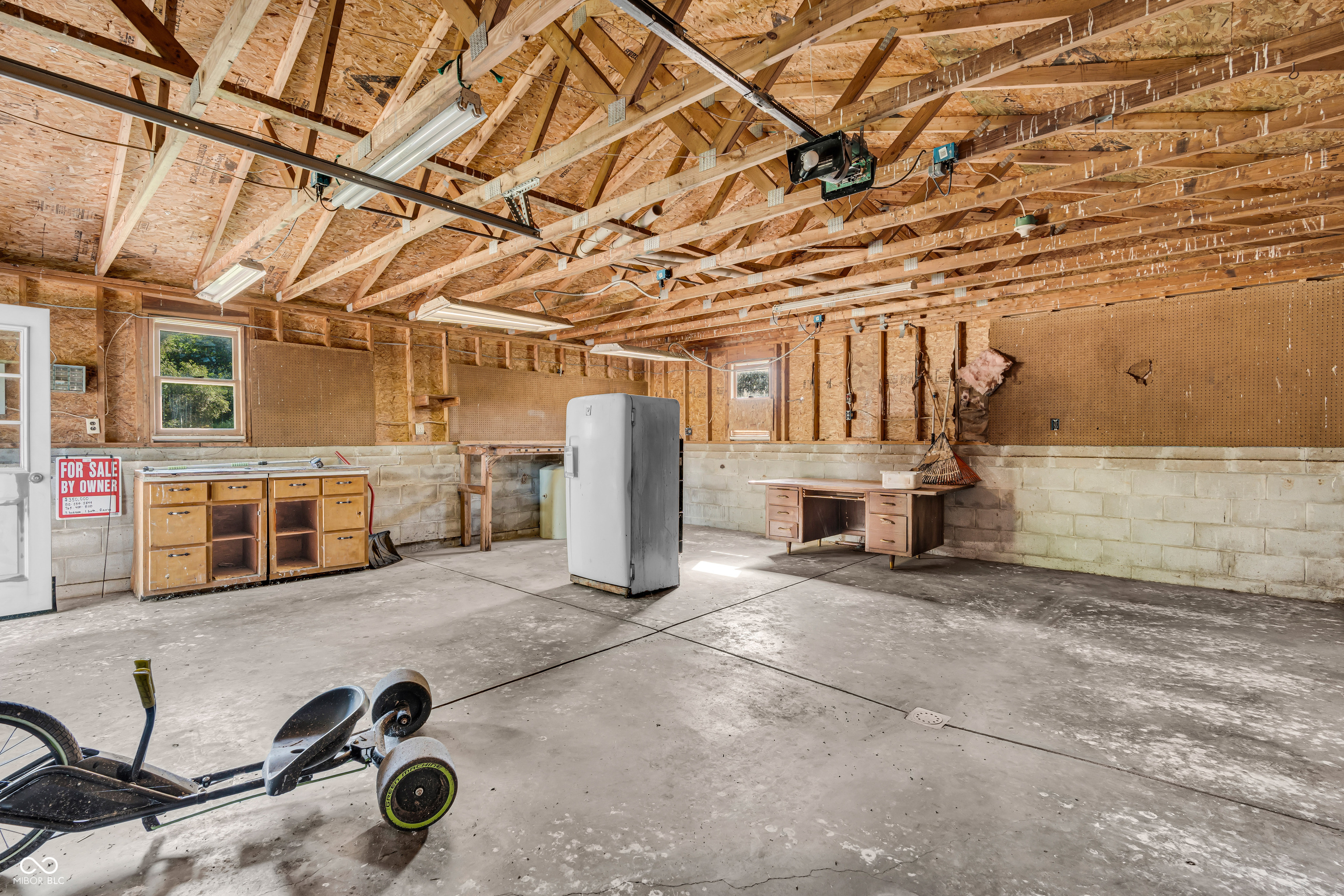 7075 S County Road 445 W