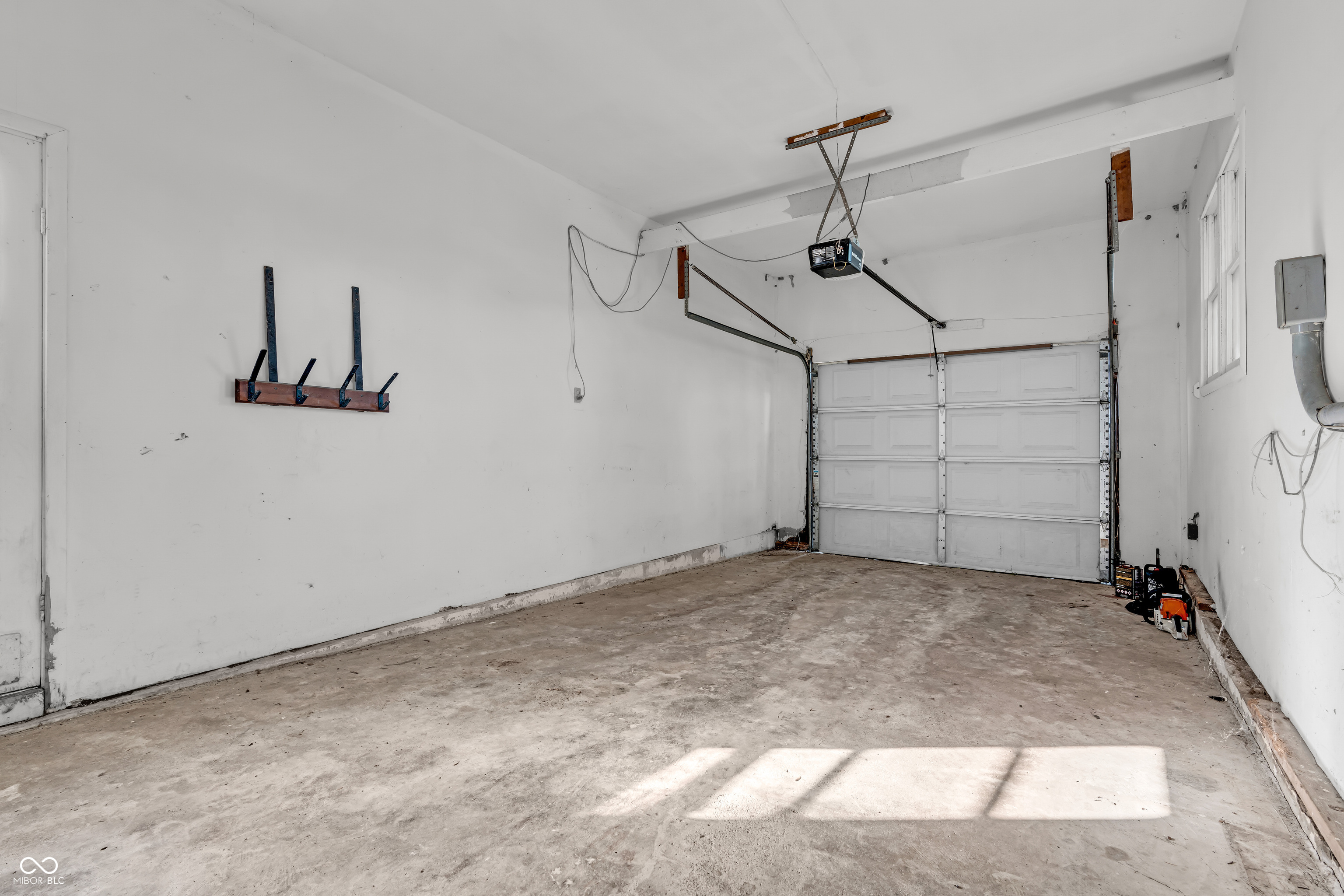 7075 S County Road 445 W