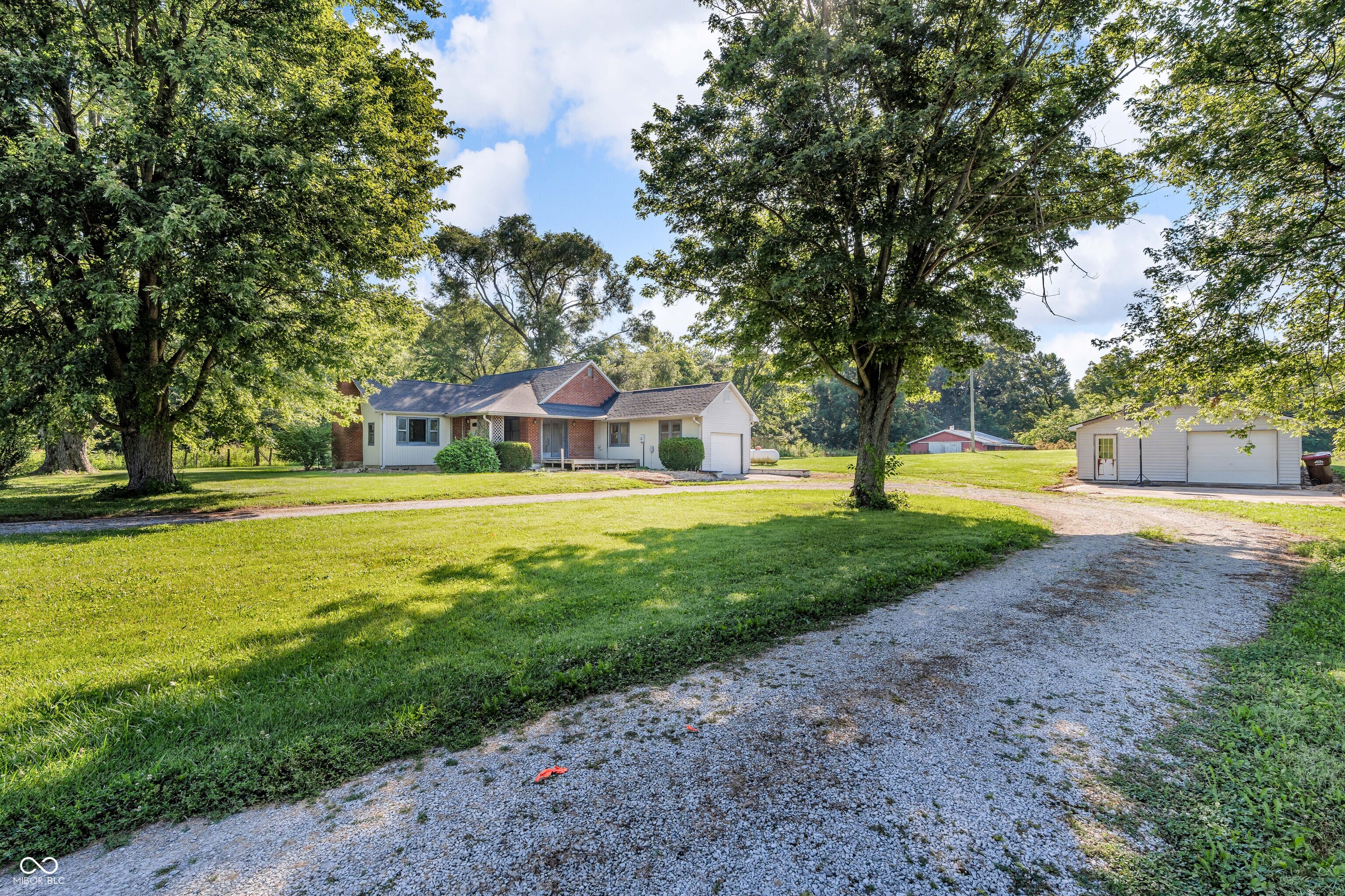 7075 S County Road 445 W