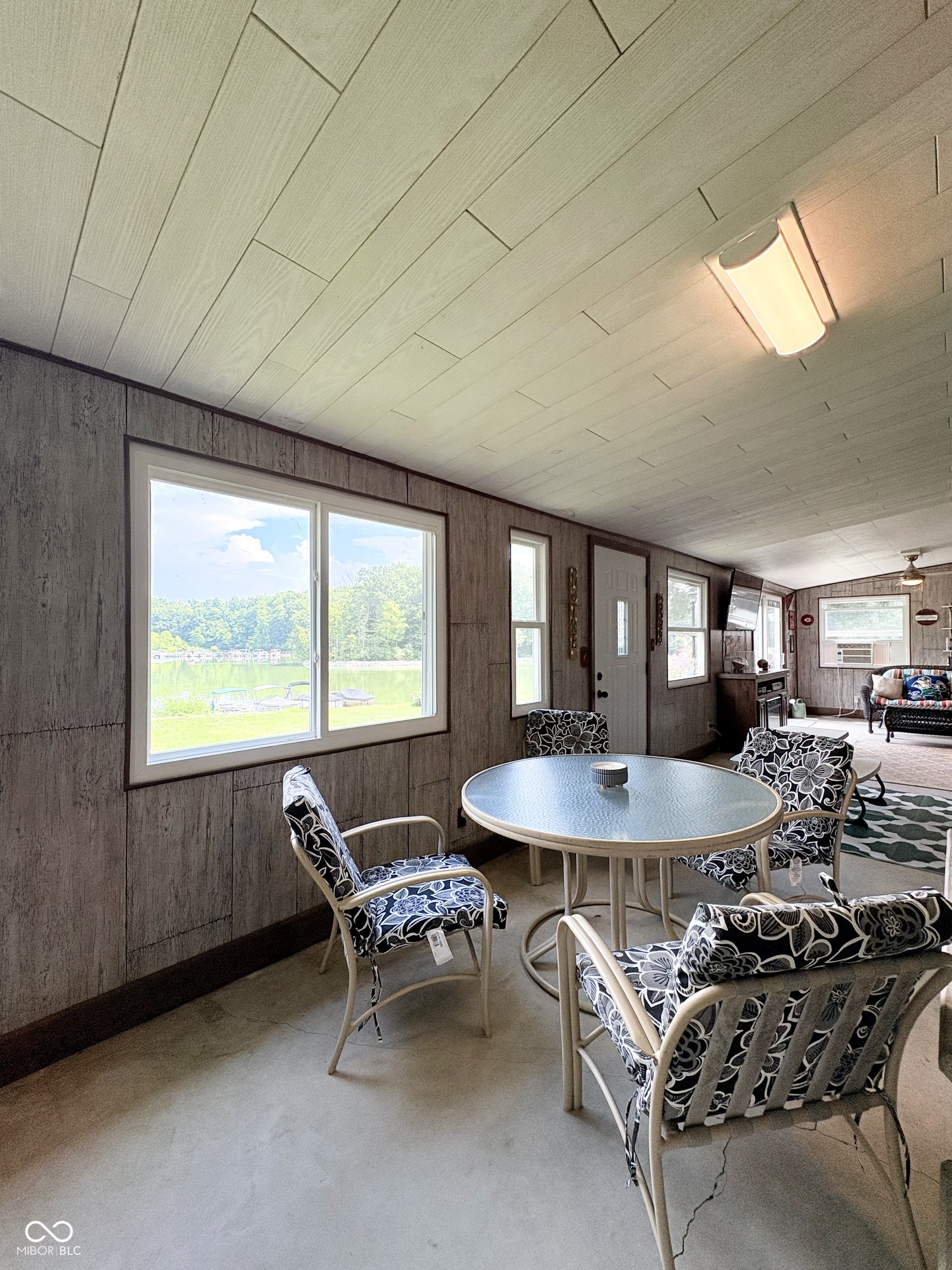 3009 Van Bibber Lake