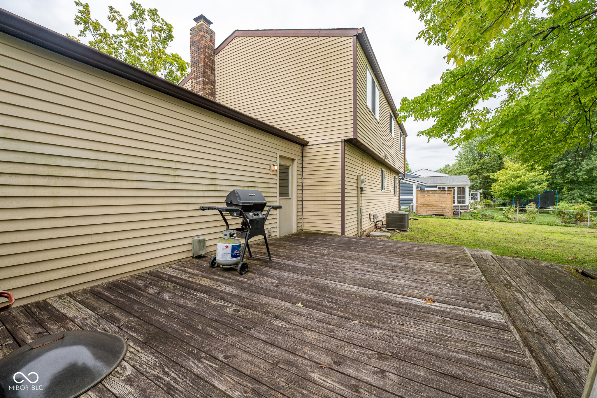 504 Brentwood Drive E