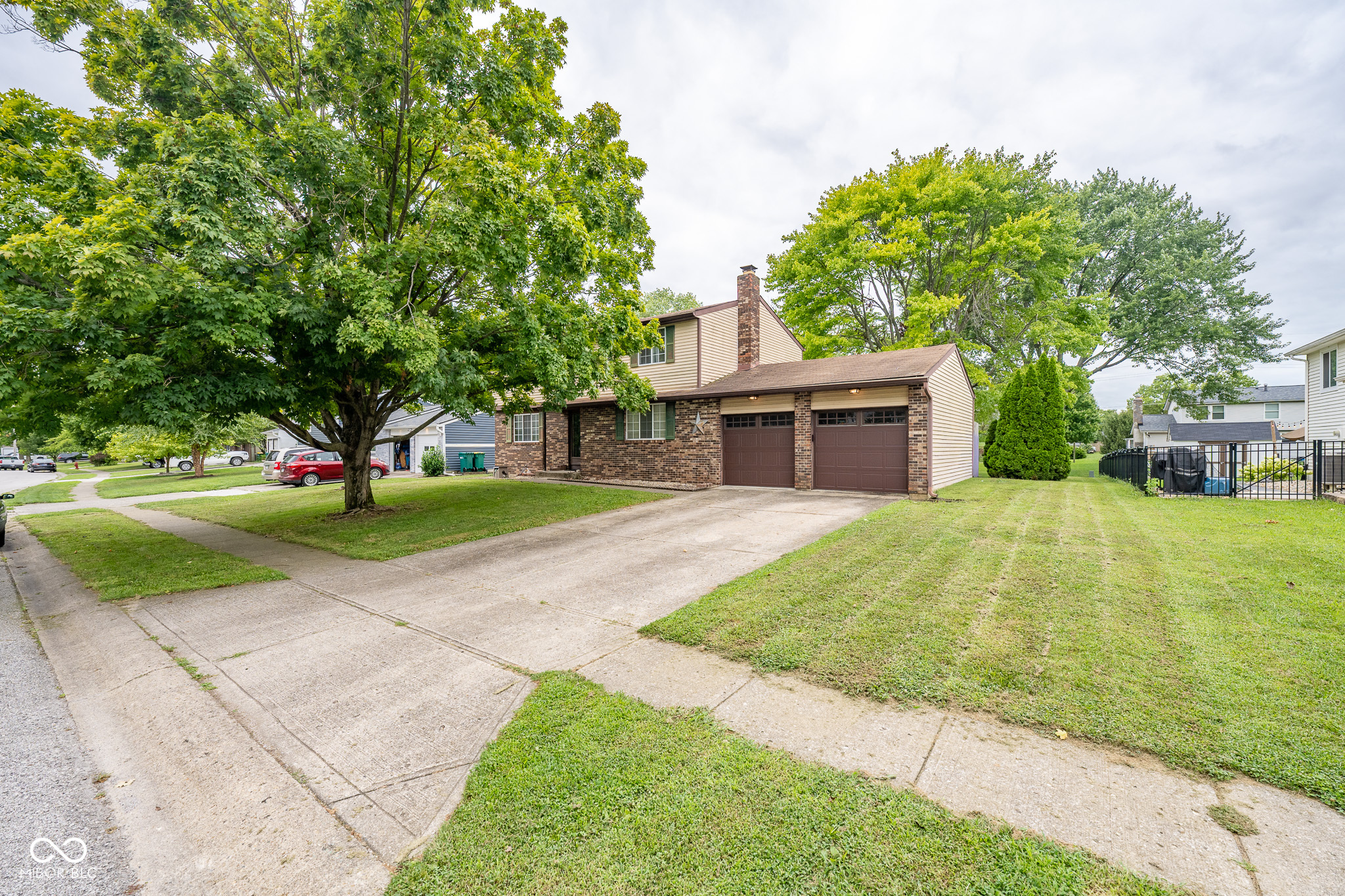 504 Brentwood Drive E