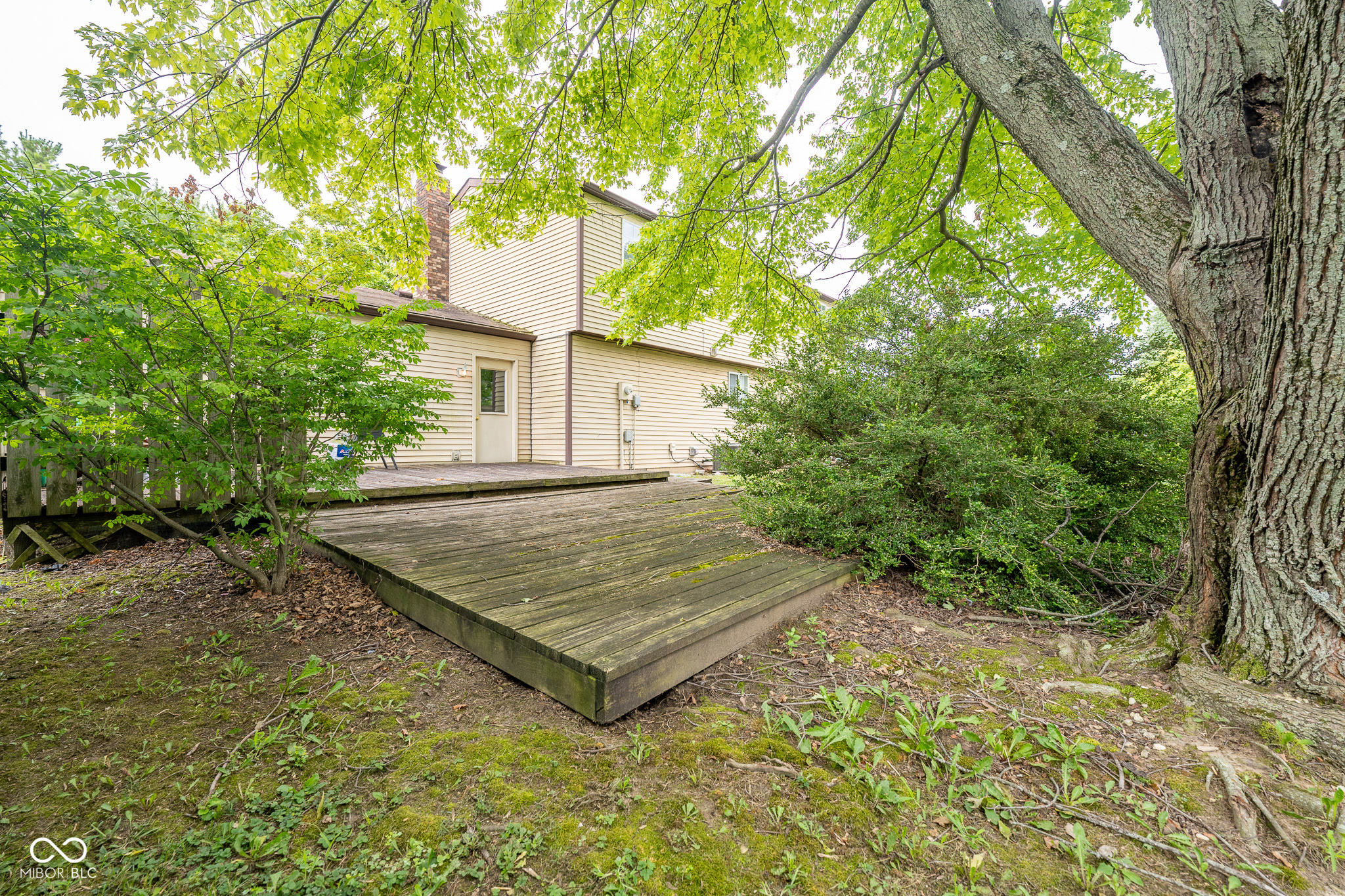 504 Brentwood Drive E