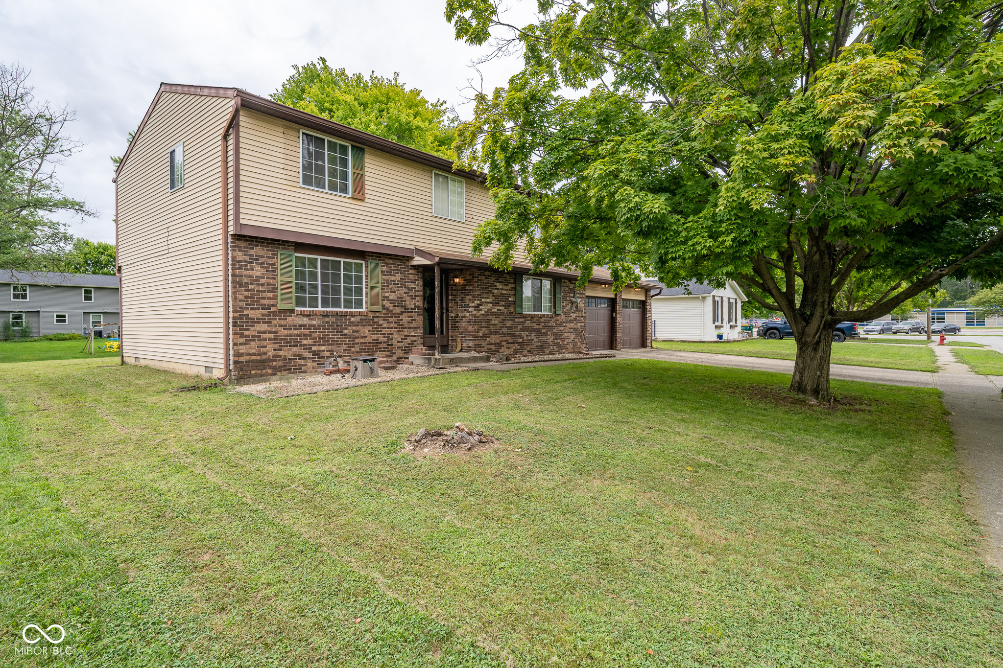 504 Brentwood Drive E