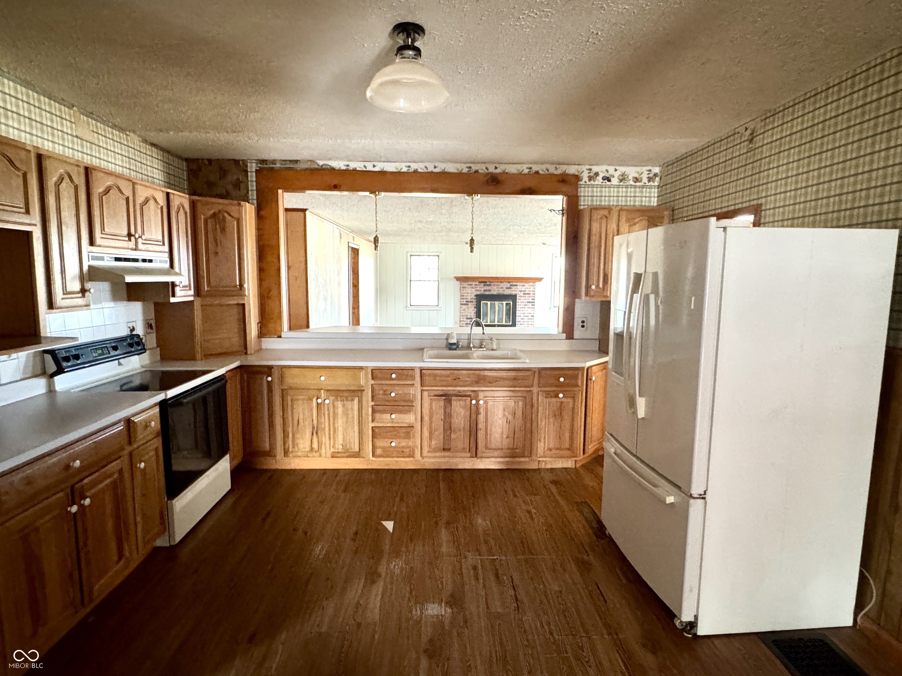 1109 E Us Highway 40