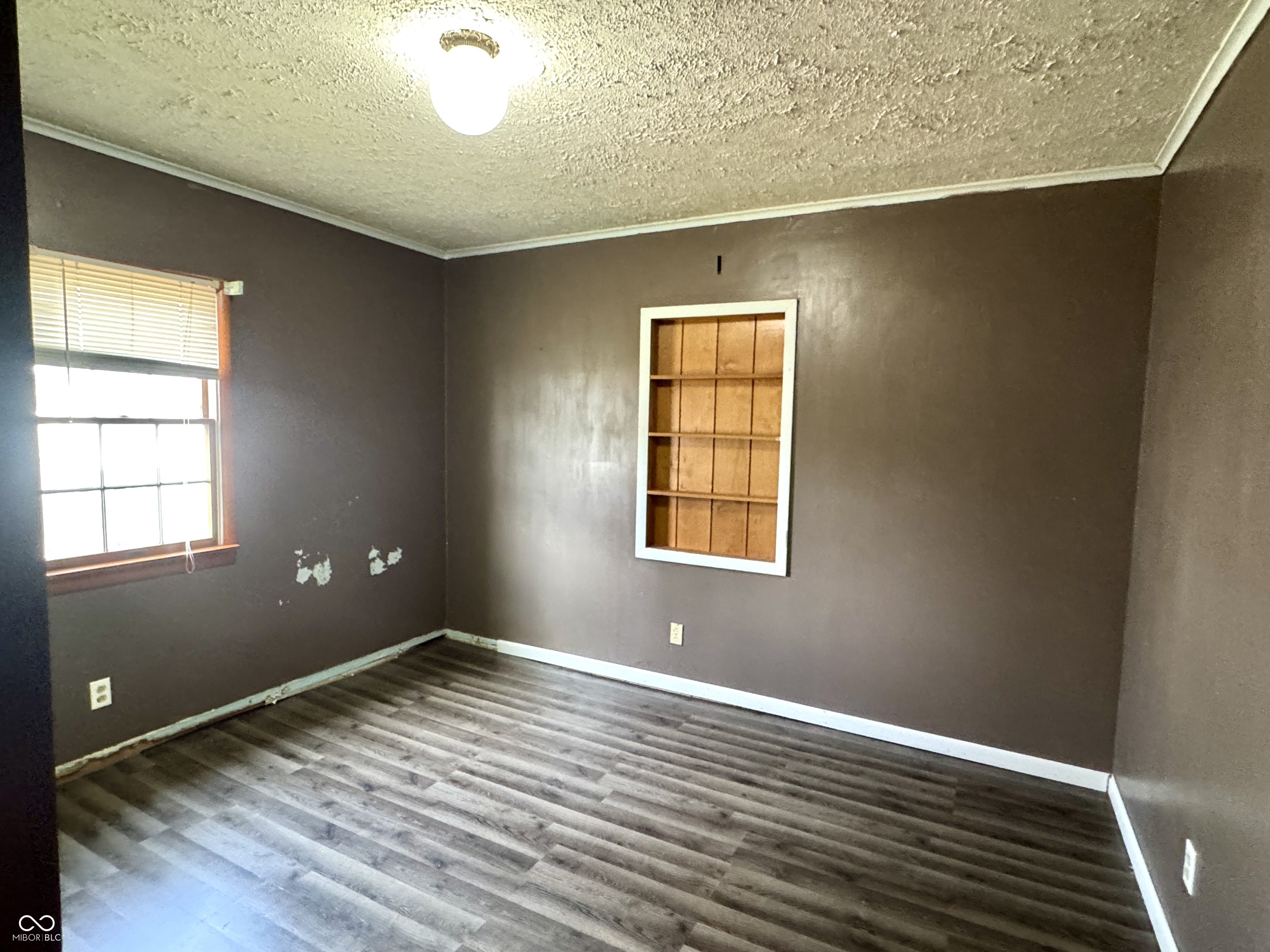 1109 E Us Highway 40