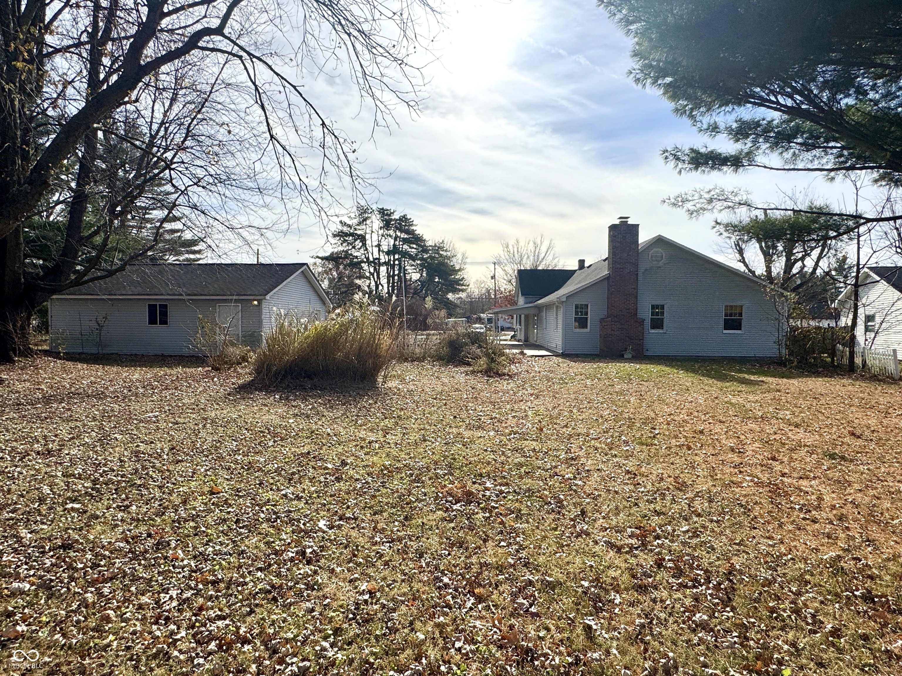 1109 E Us Highway 40
