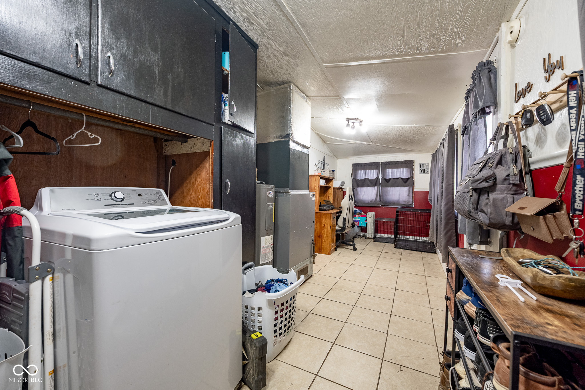 87 E N 1st Street