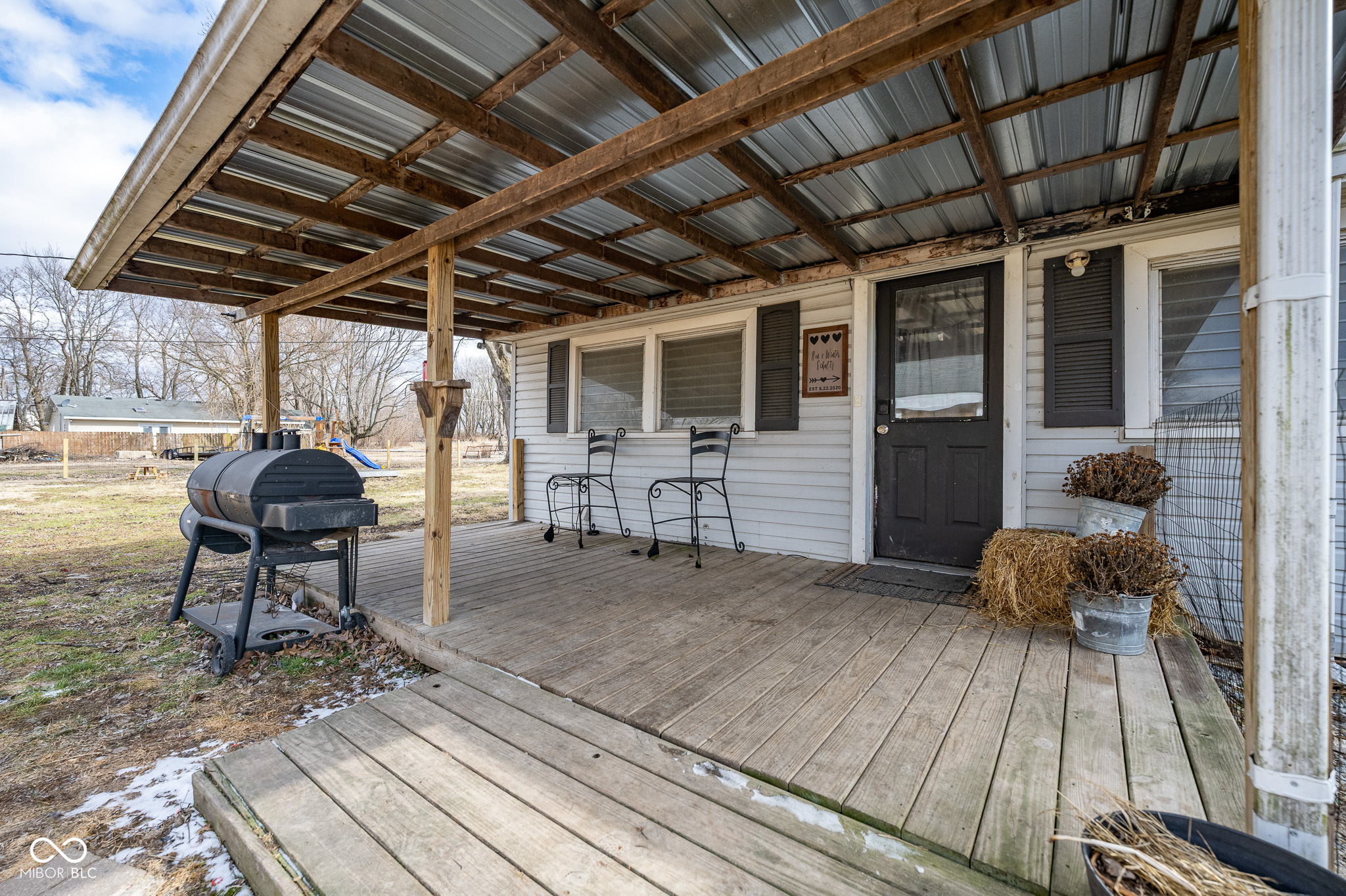 87 E N 1st Street