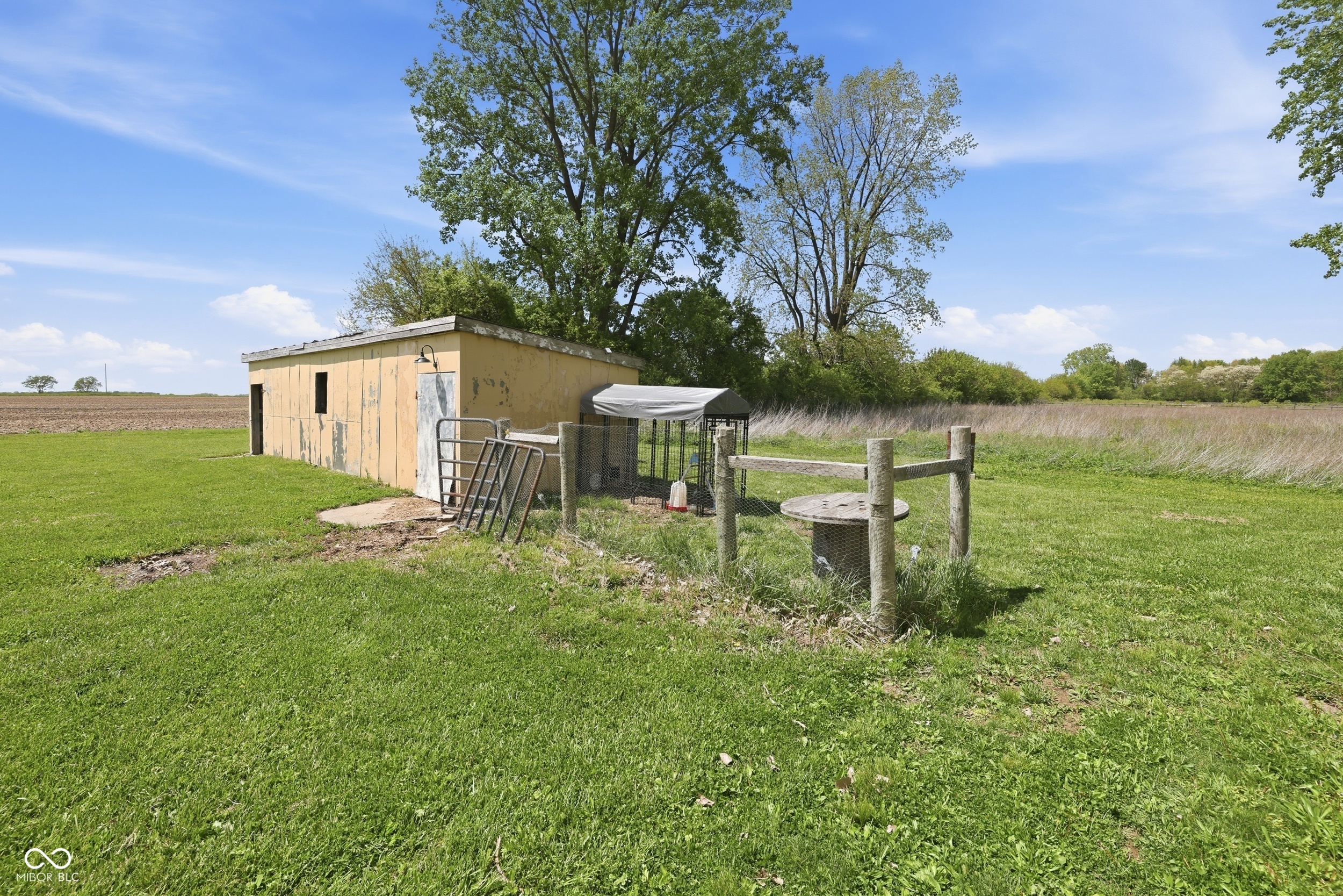 2406 E County Road 250 N
