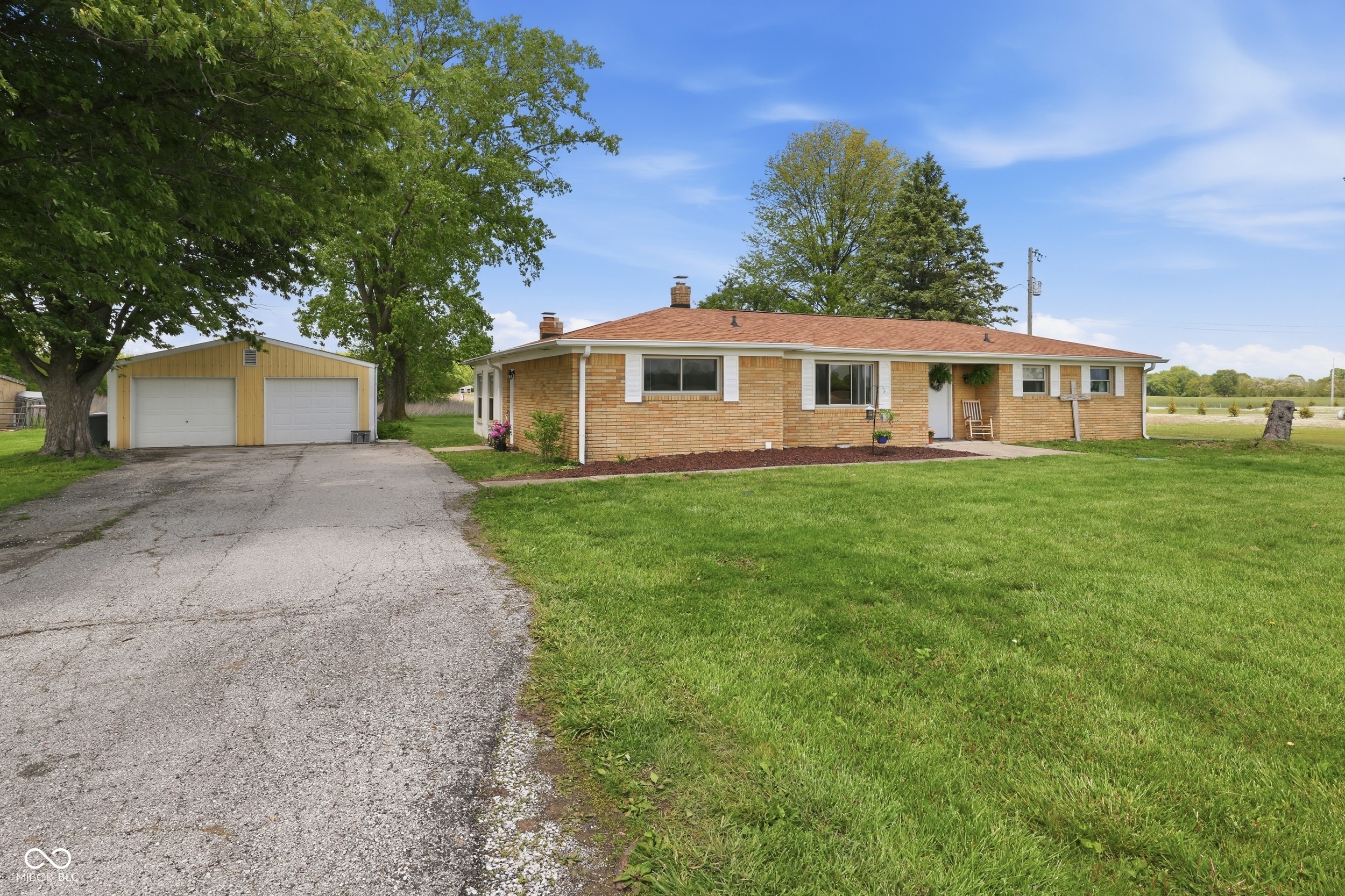 2406 E County Road 250 N