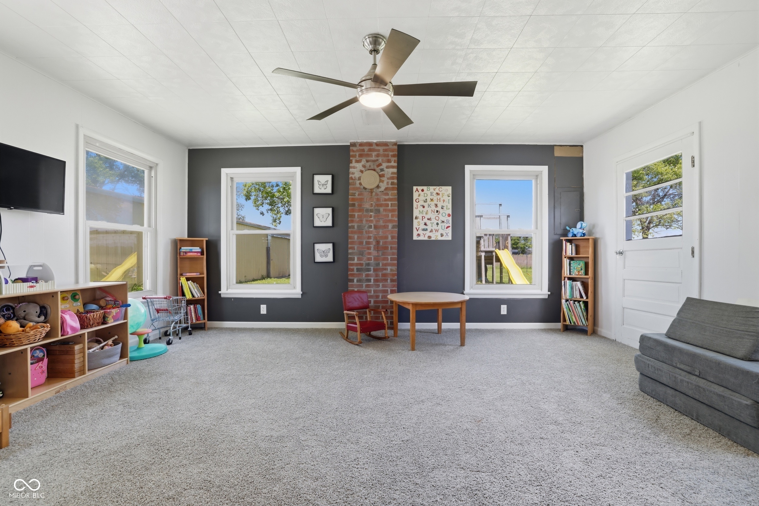 2406 E County Road 250 N
