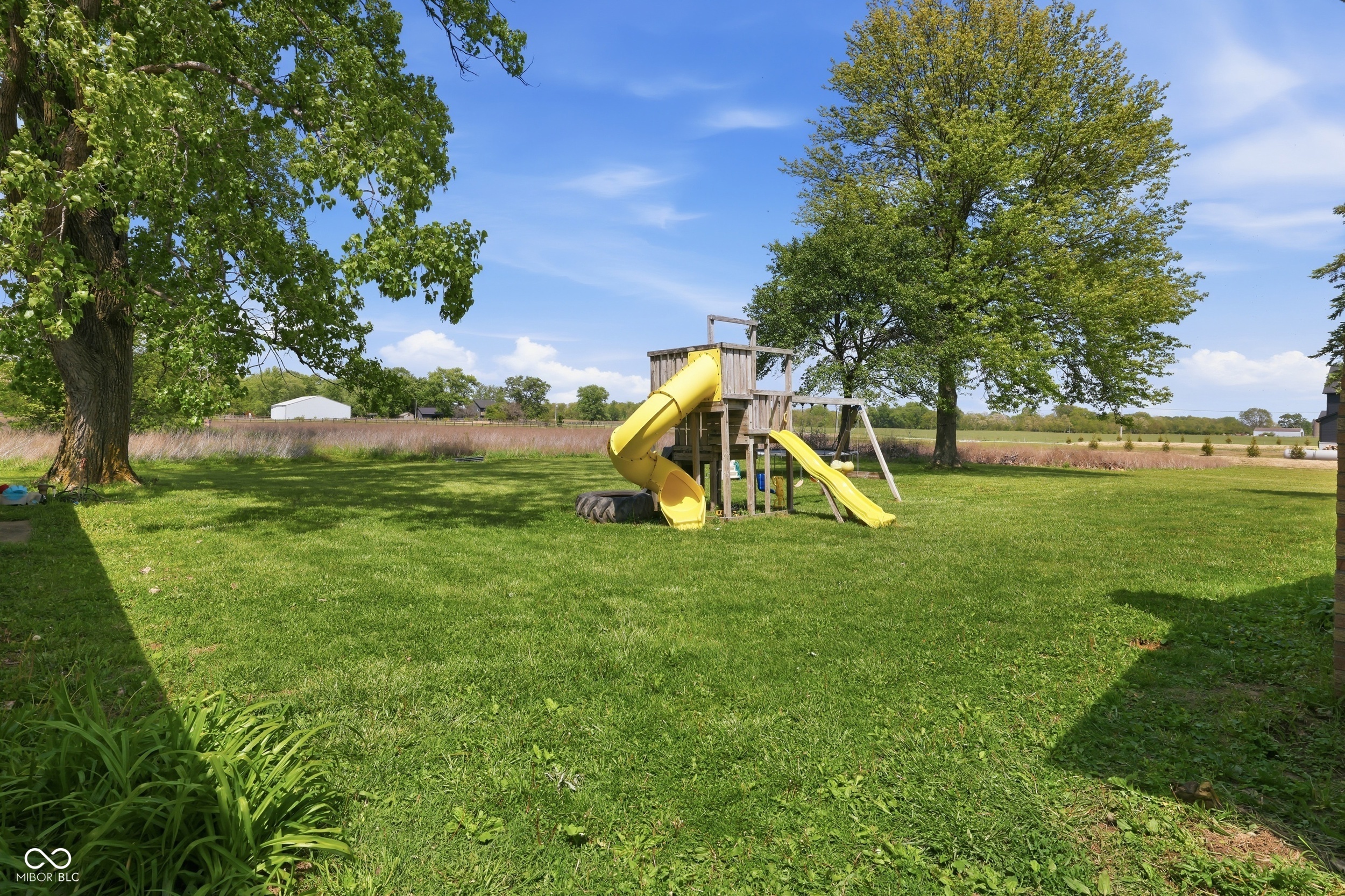 2406 E County Road 250 N