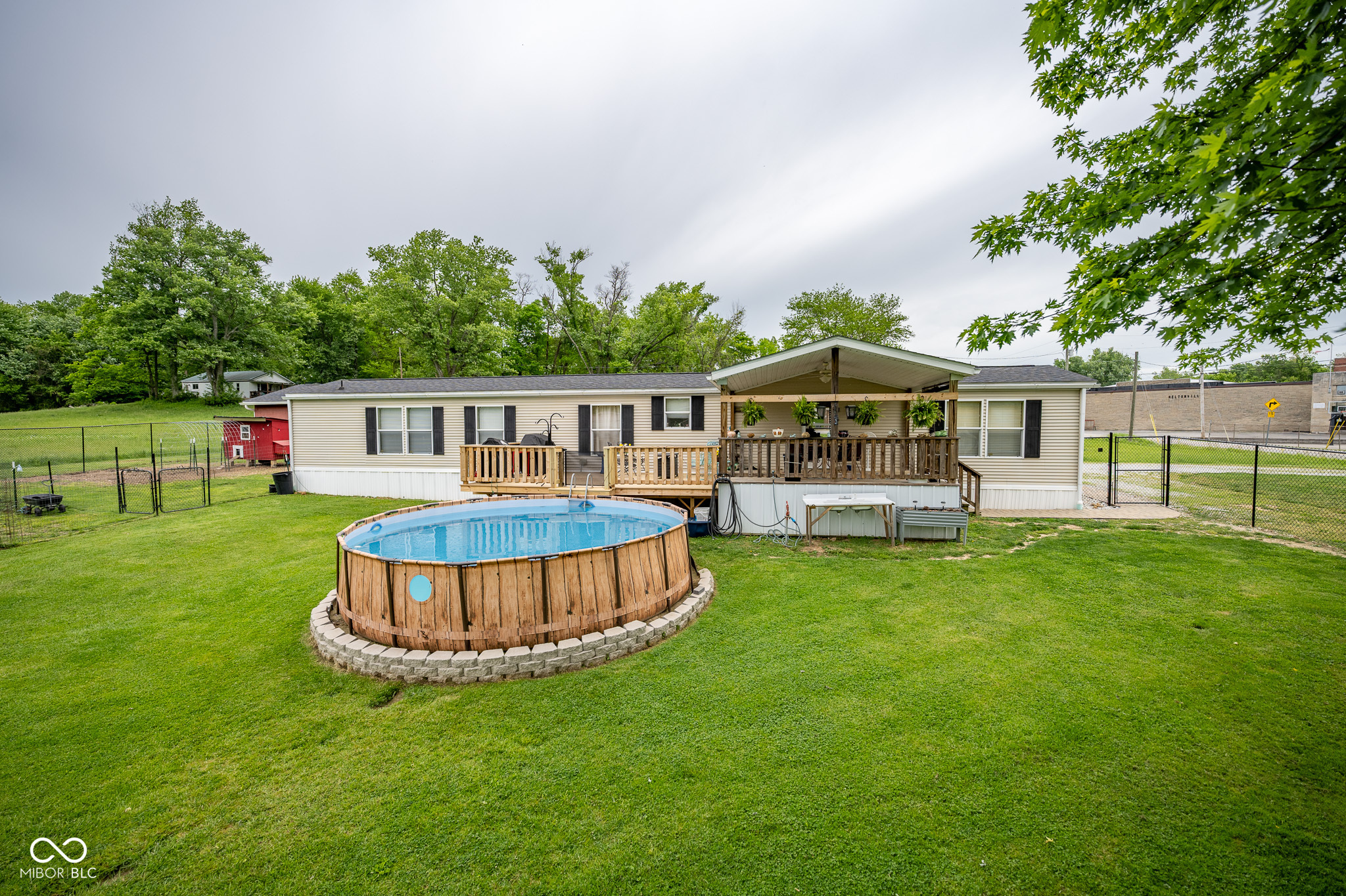 6497 State Road 58 E