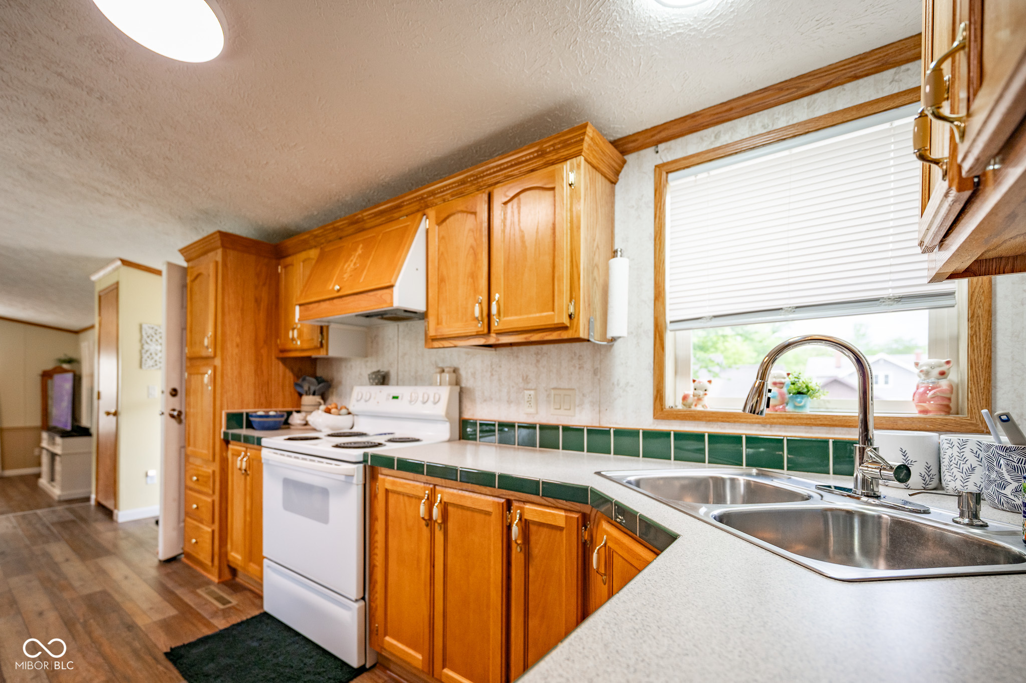 6497 State Road 58 E