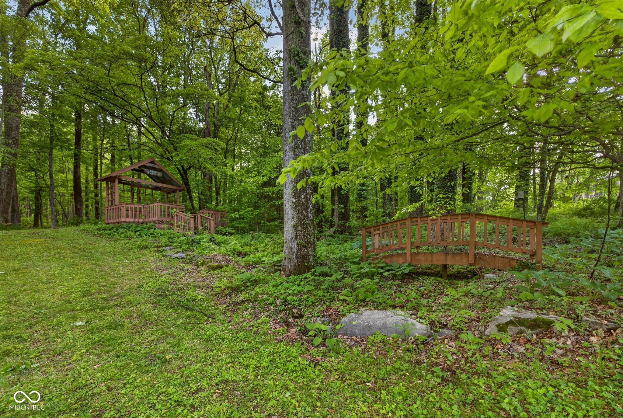 982 E Coonpath Road