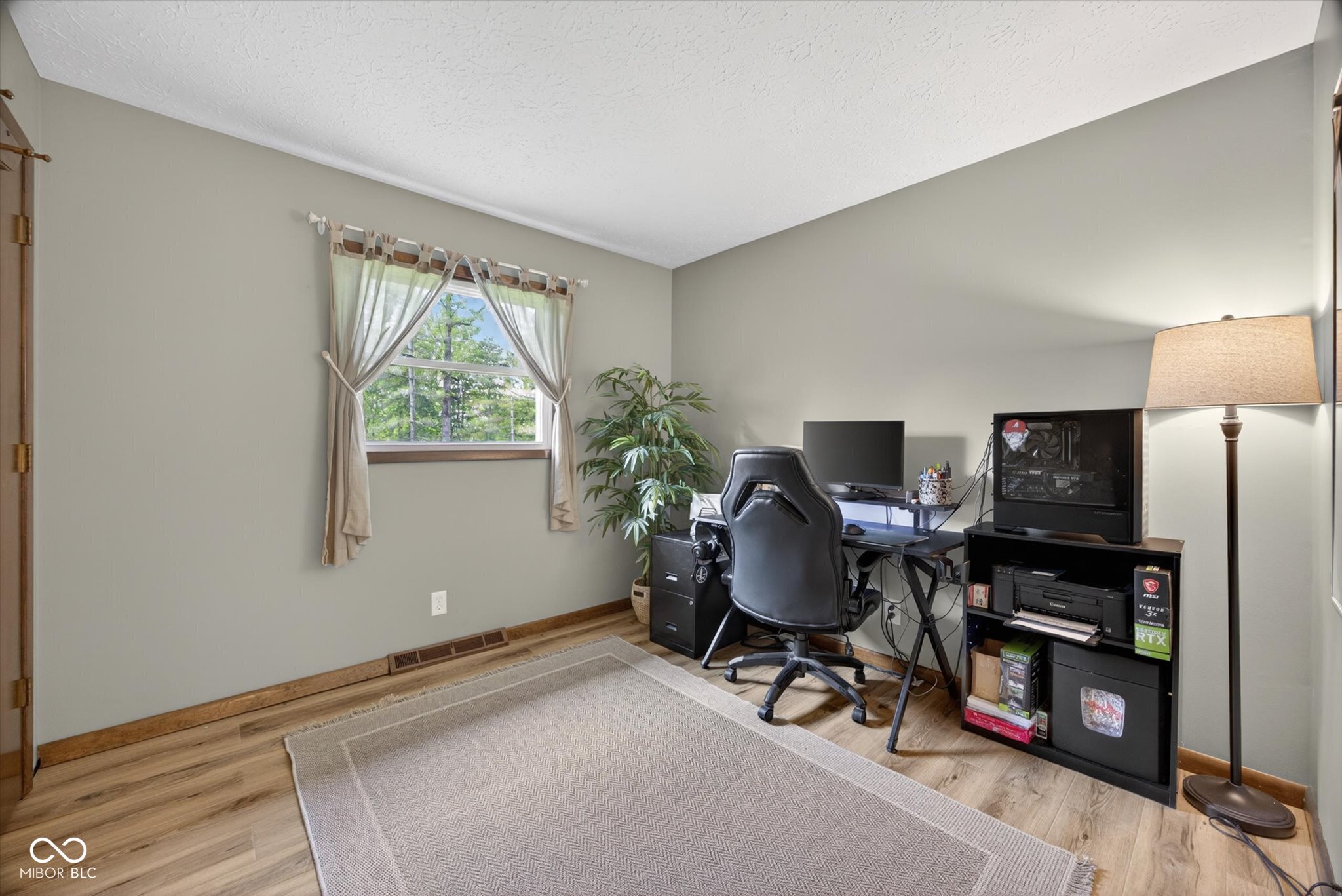 982 E Coonpath Road