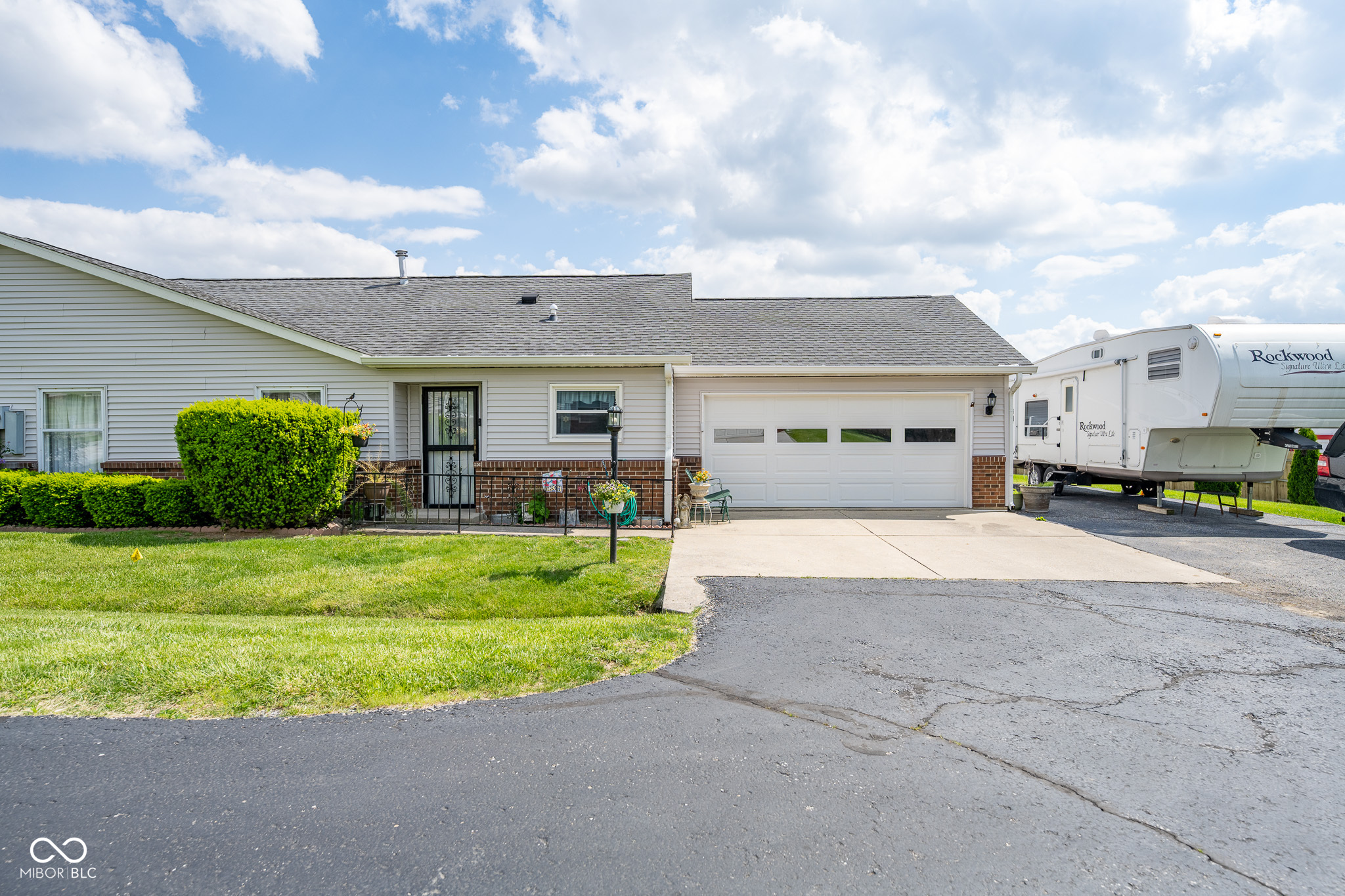 112 Longcastle Drive Unit: APT 2