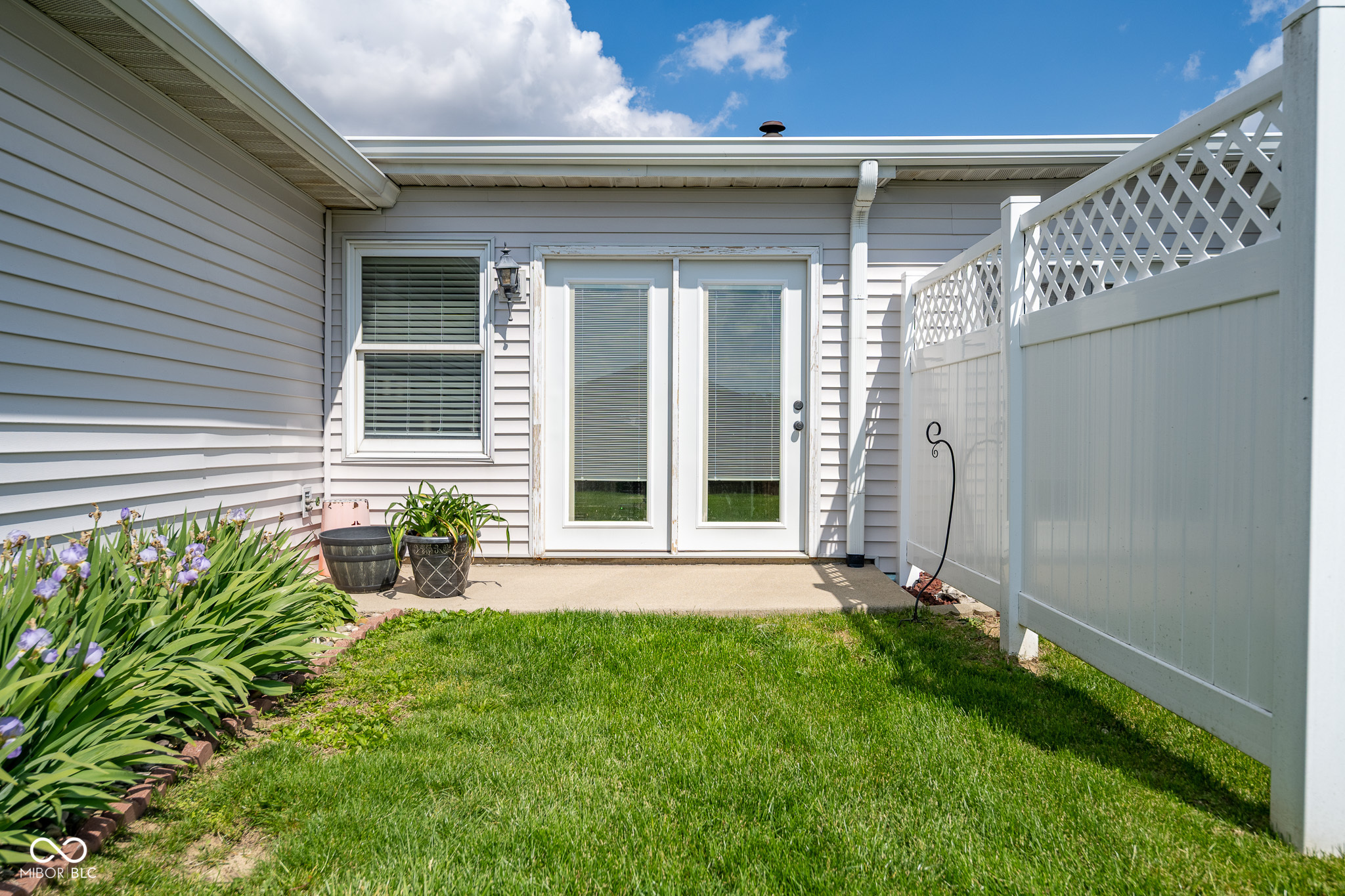112 Longcastle Drive Unit: APT 2