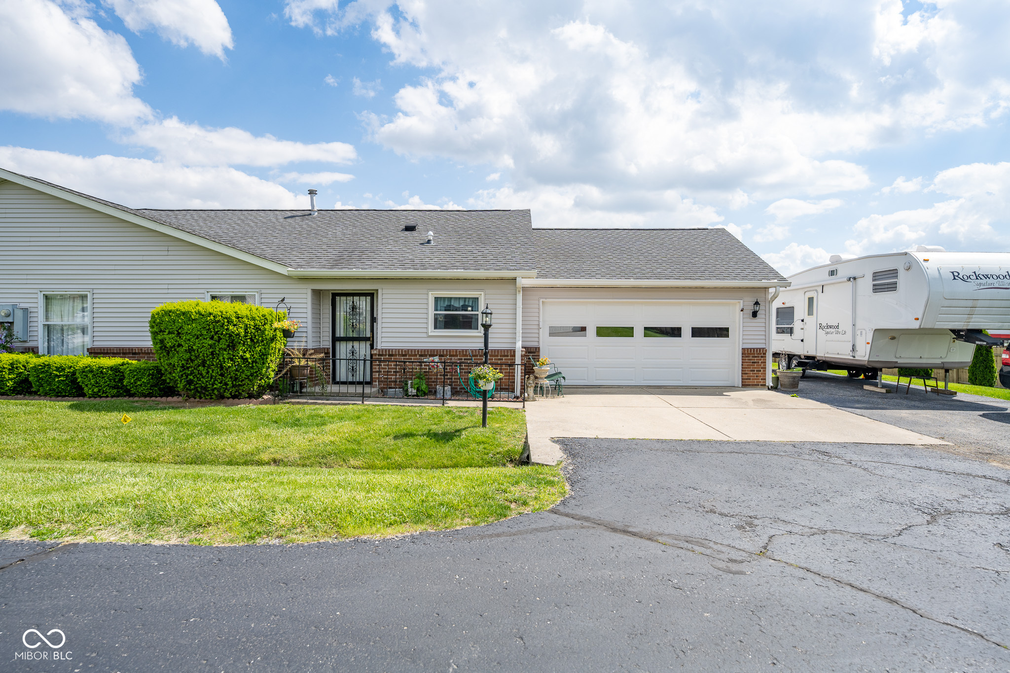112 Longcastle Drive Unit: APT 2