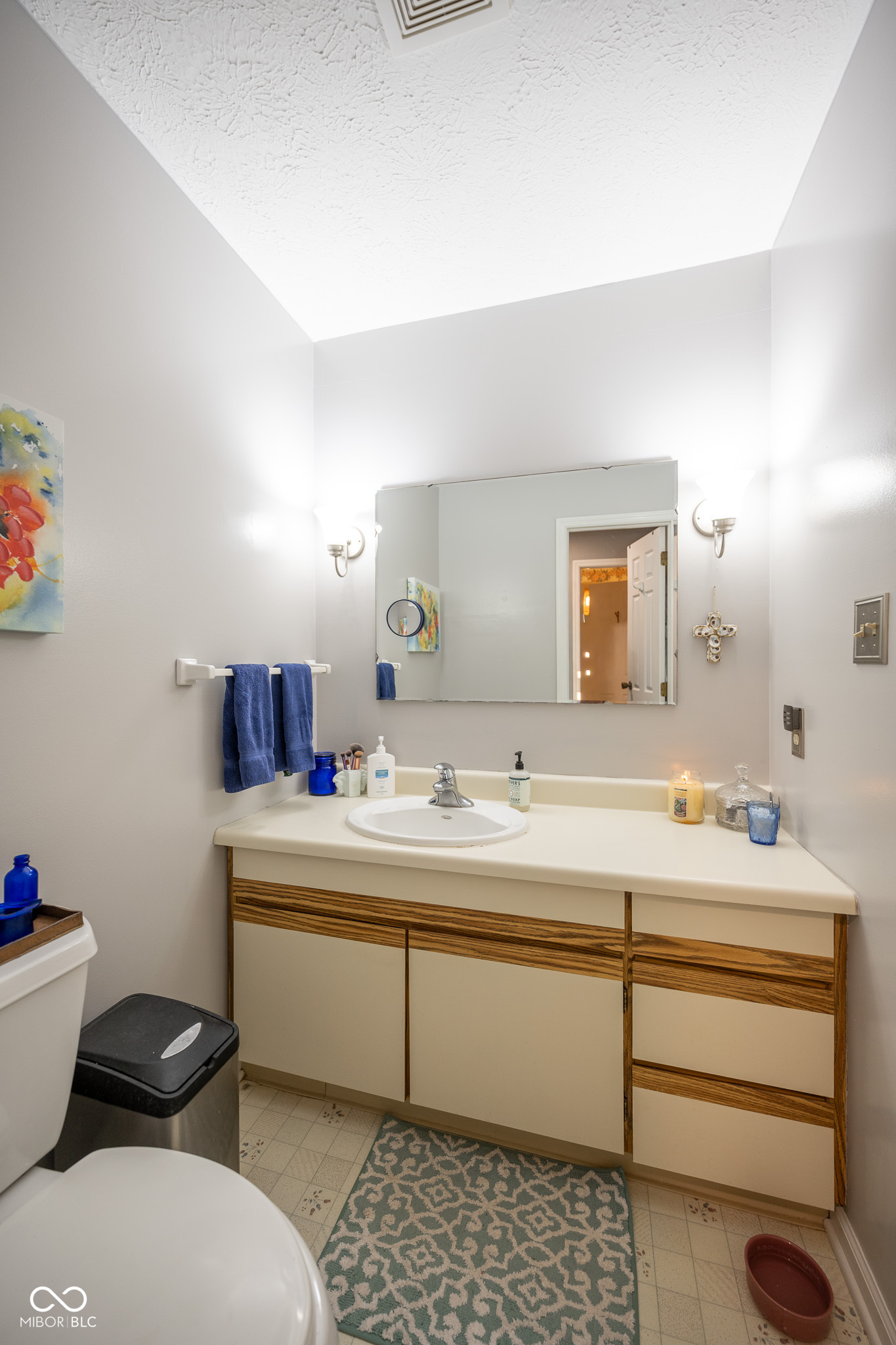 112 Longcastle Drive Unit: APT 2