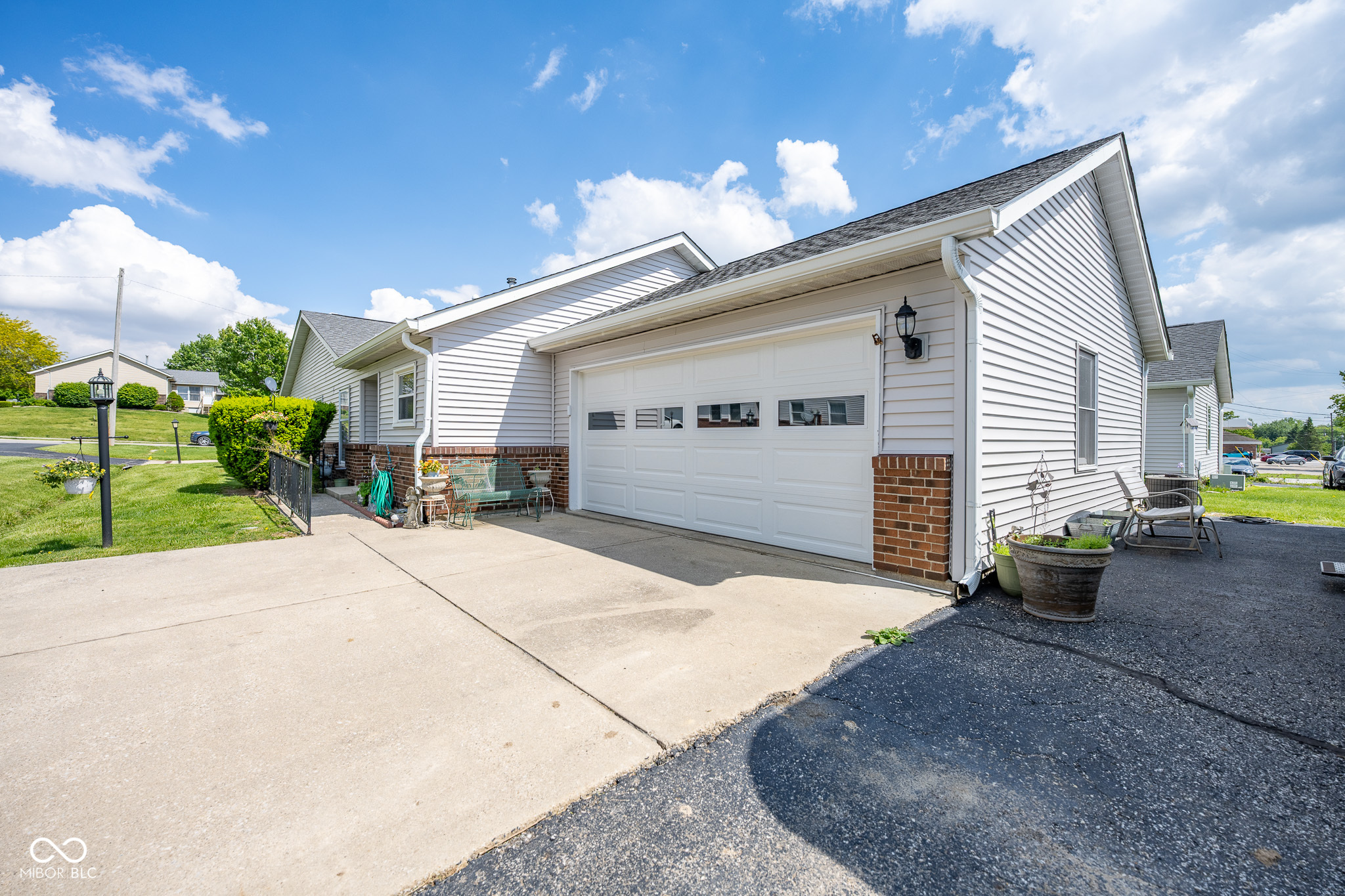 112 Longcastle Drive Unit: APT 2