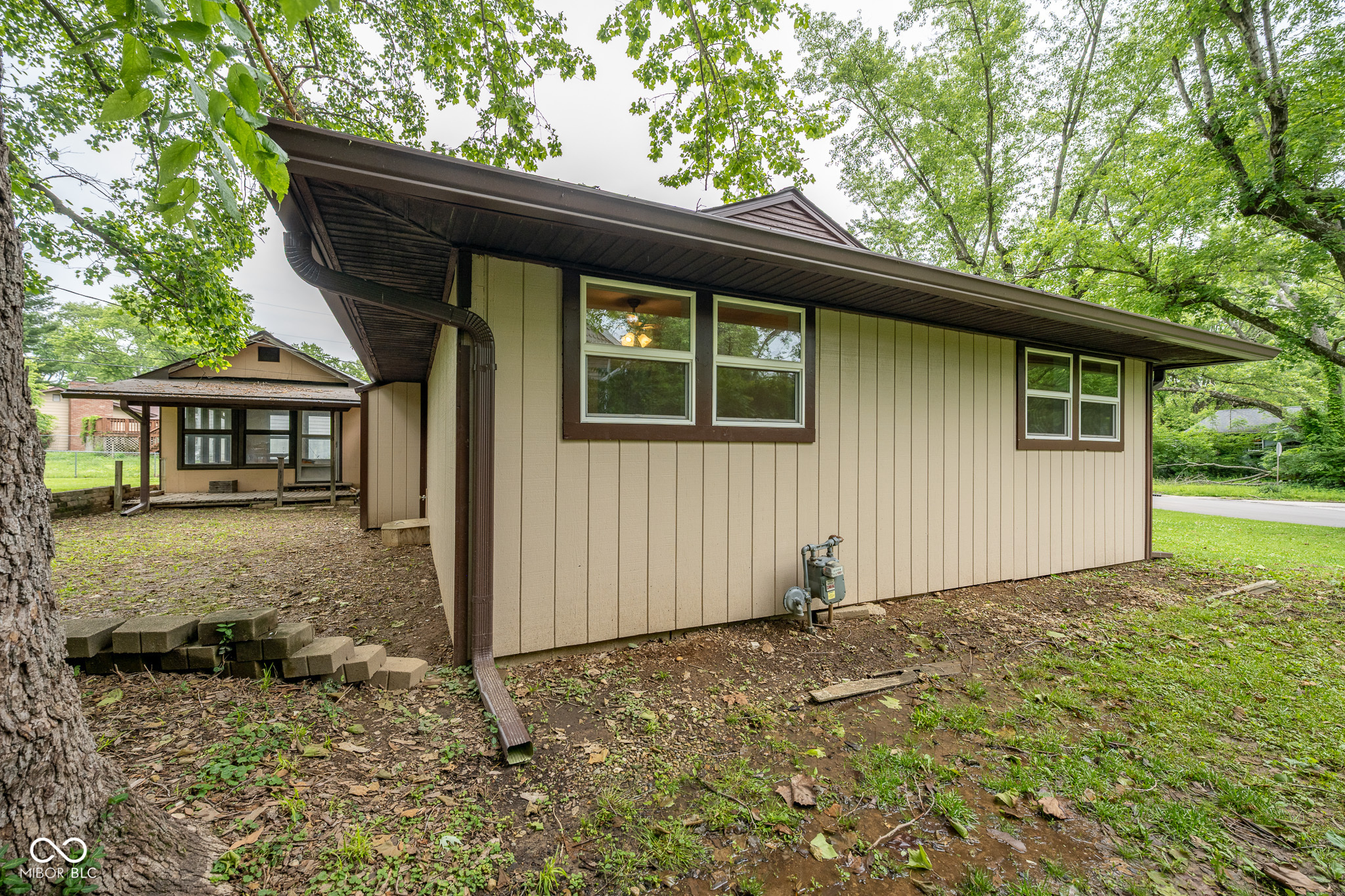 3401 N Stoneycrest Road