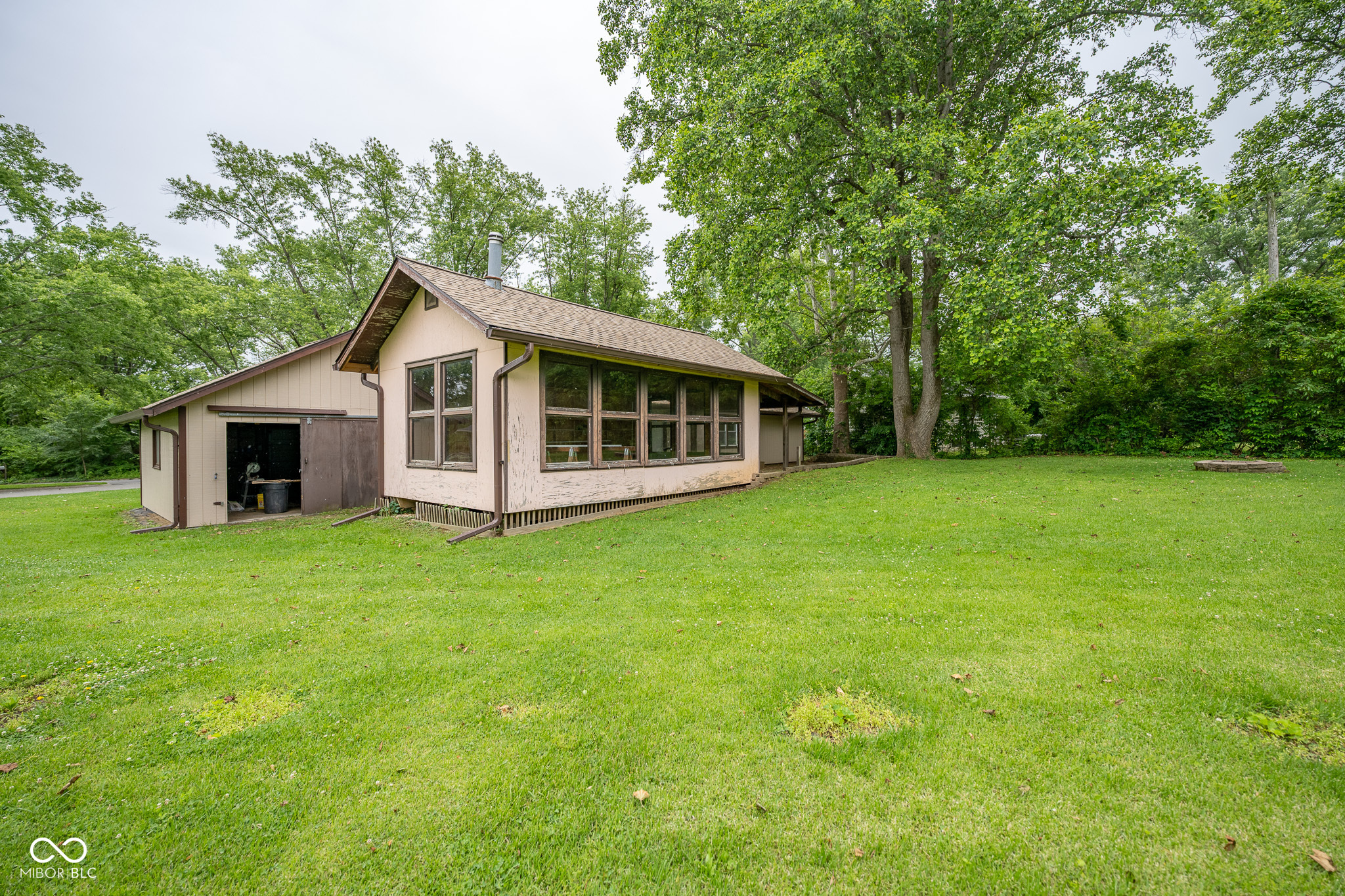 3401 N Stoneycrest Road