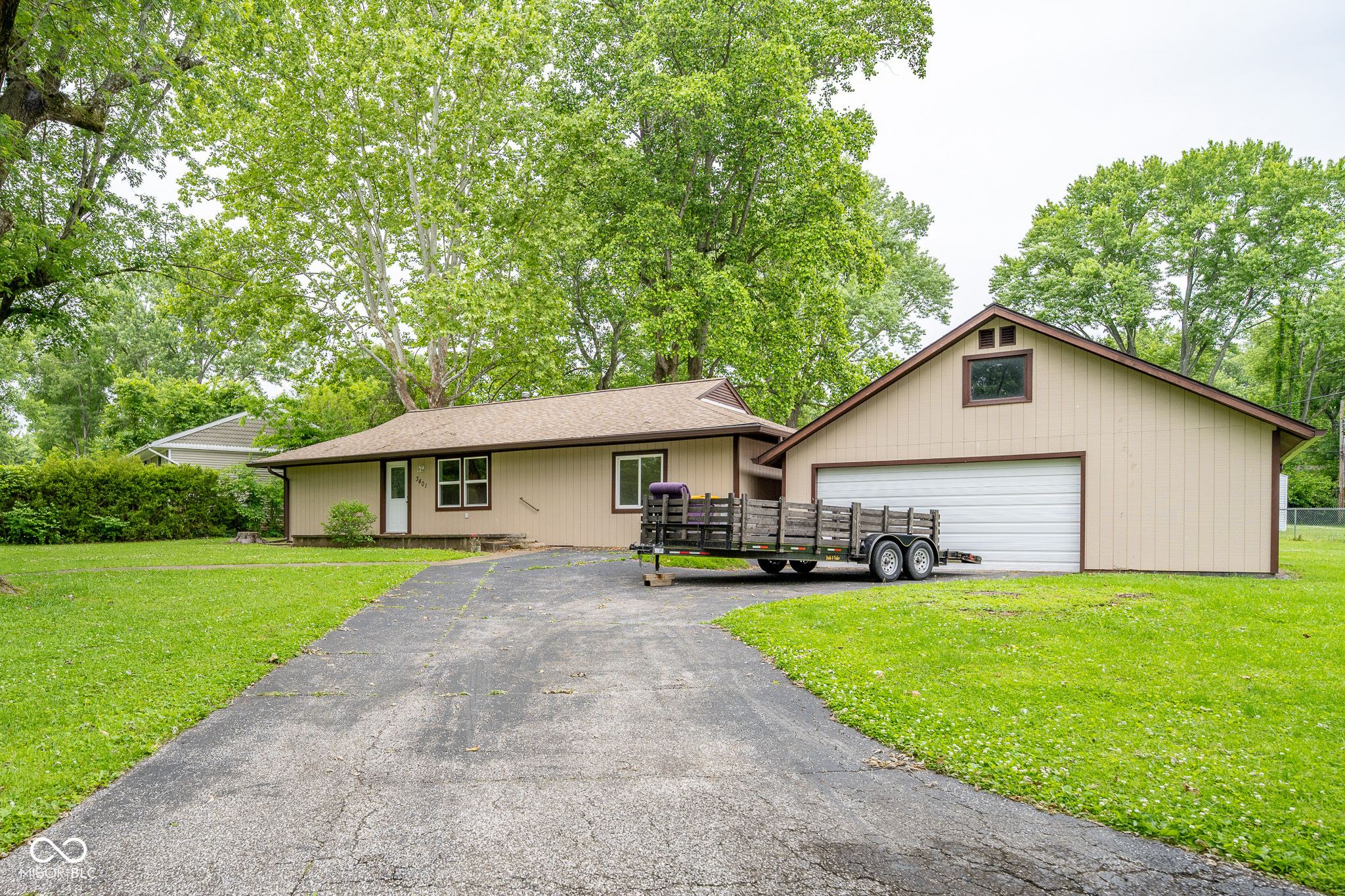 3401 N Stoneycrest Road