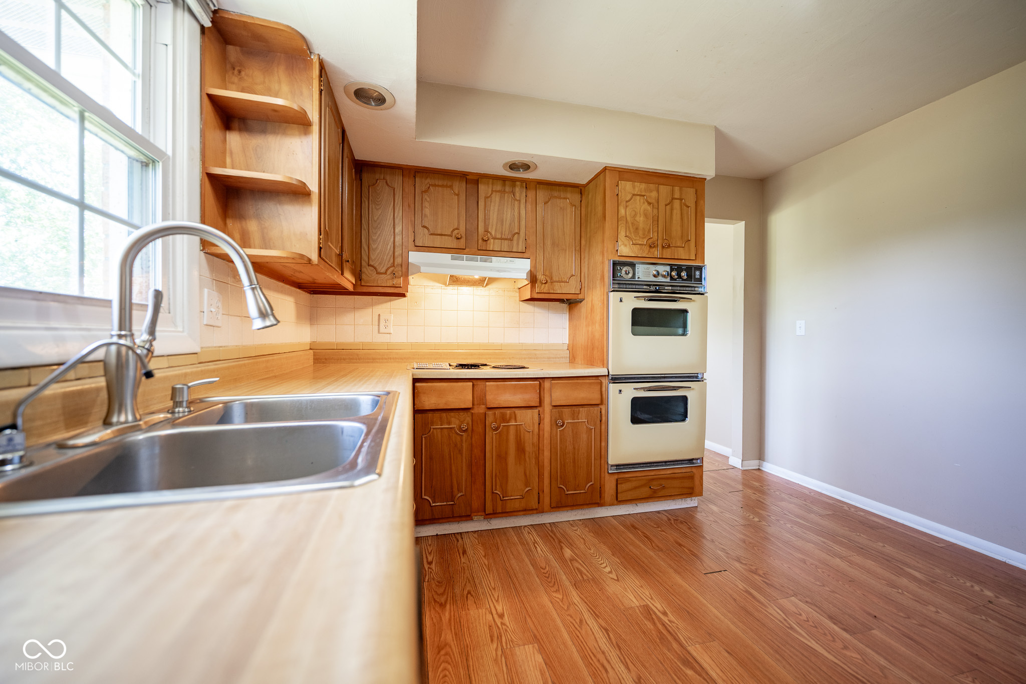 3200 W Burma Road