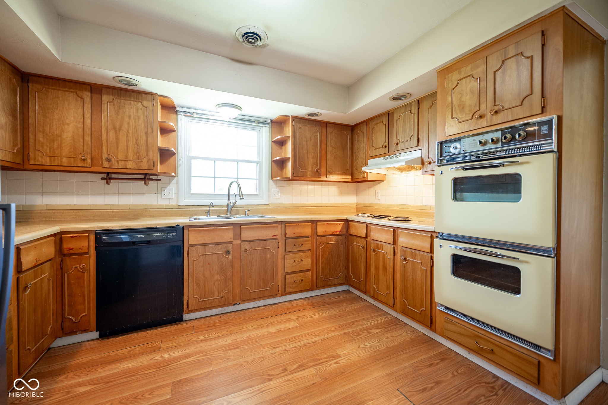 3200 W Burma Road