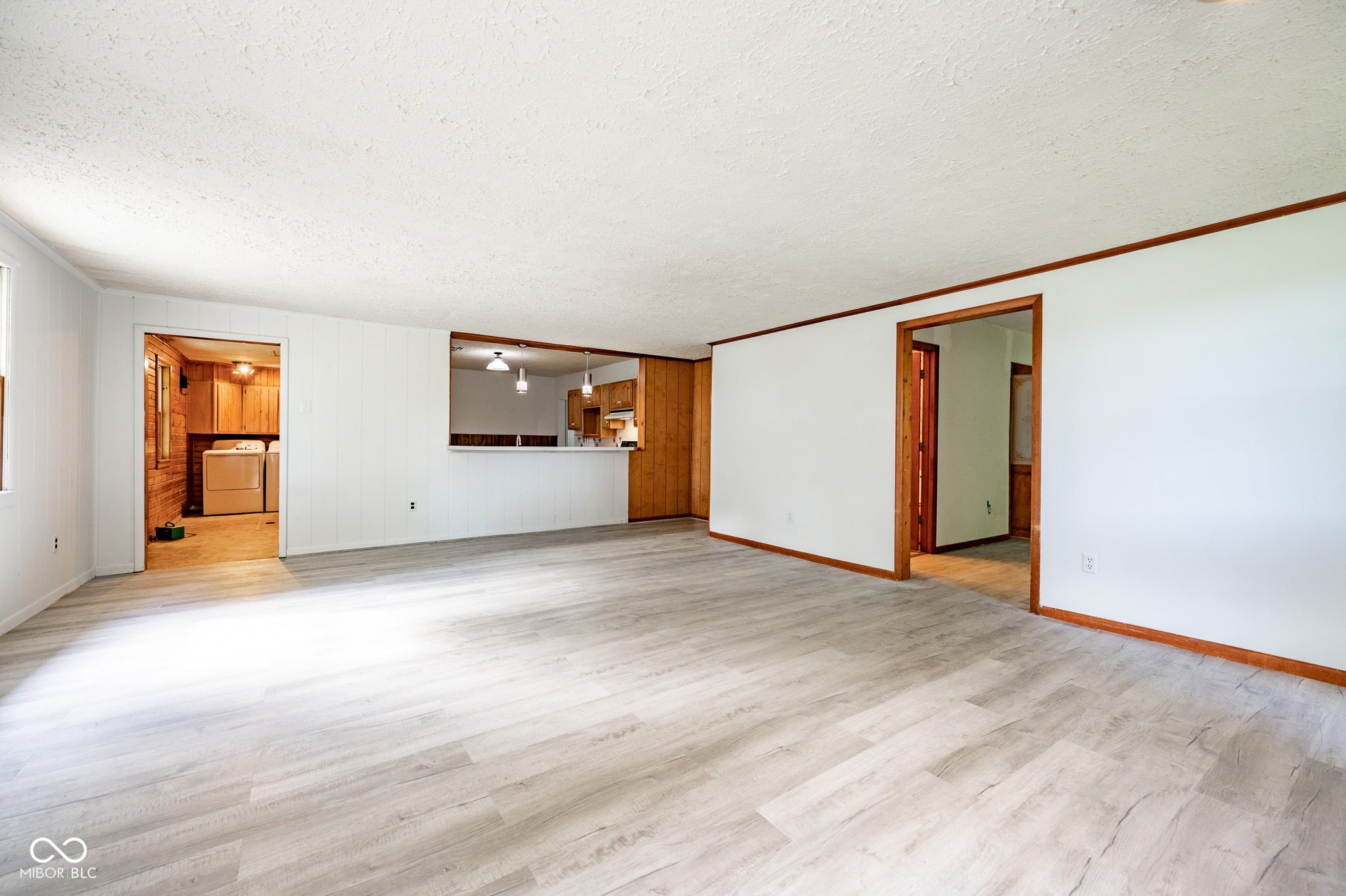 1109 E Us Hwy 40
